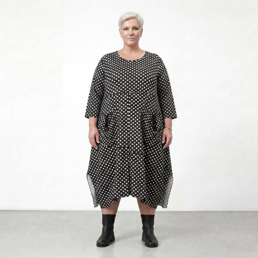 Robe AKH 6025, noire et blanche