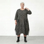Robe AKH 6025, noire et blanche