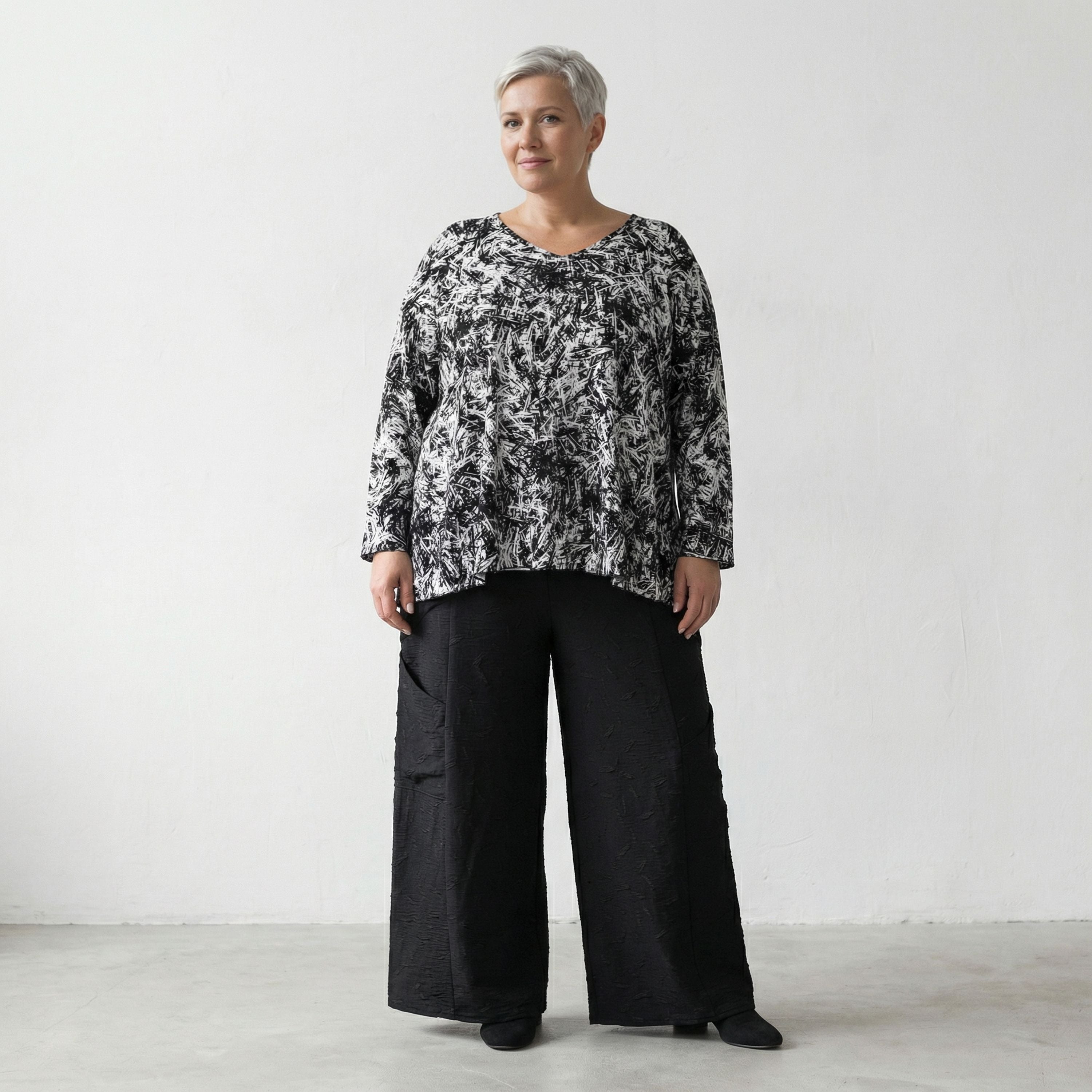 AKH 6710 Trousers, Black