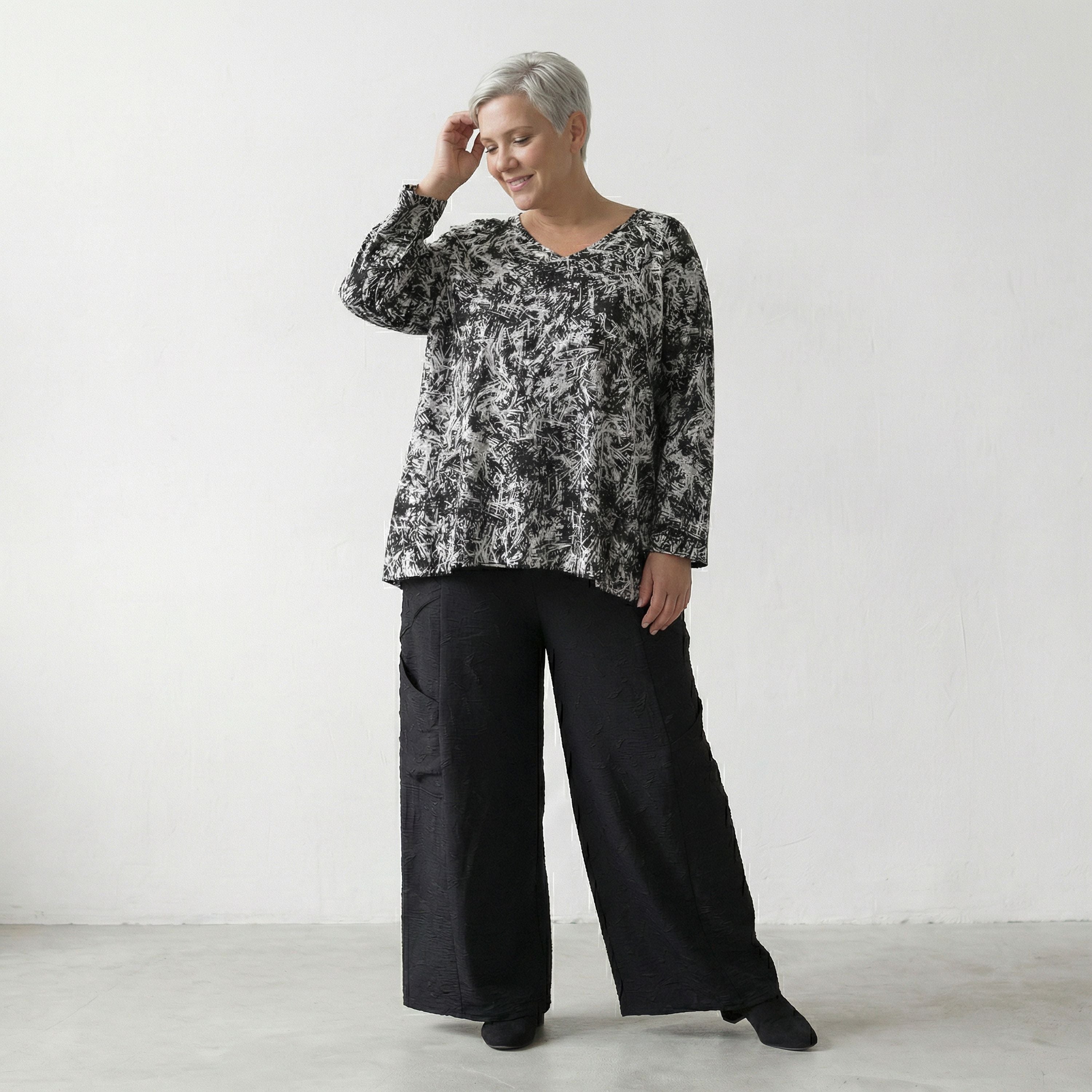 AKH 6710 Trousers, Black