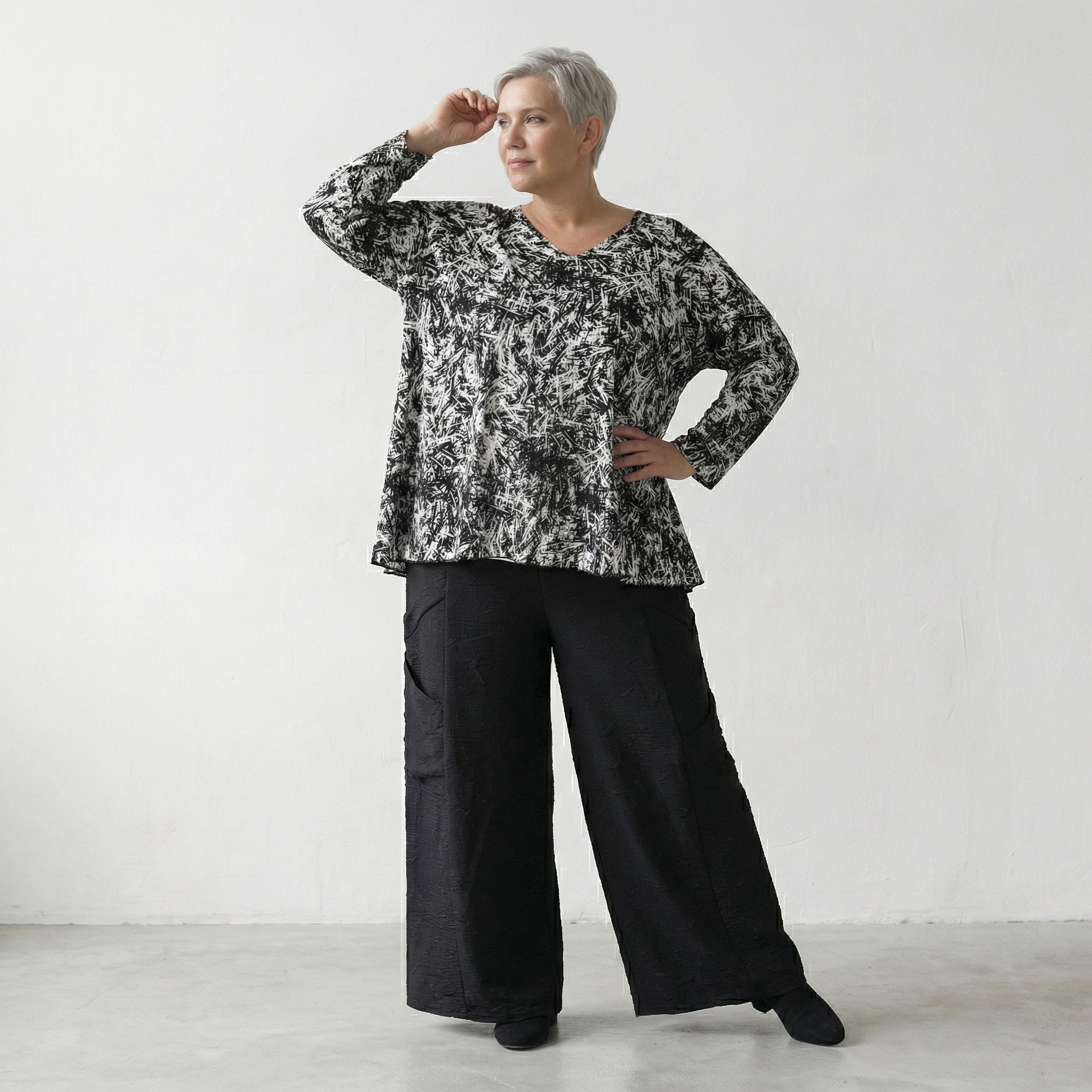 AKH 6710 Trousers, Black