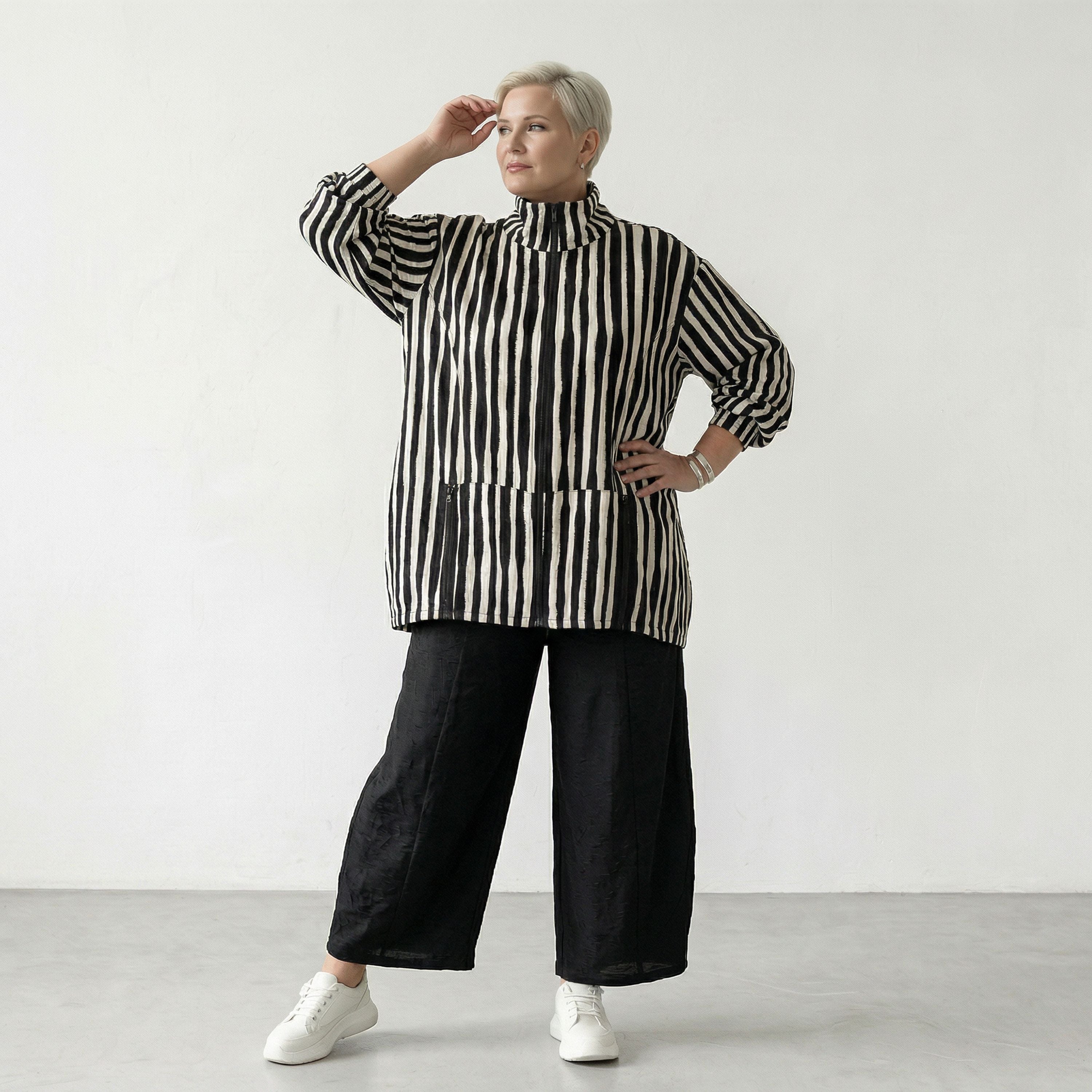 AKH 6927 Trousers, Black