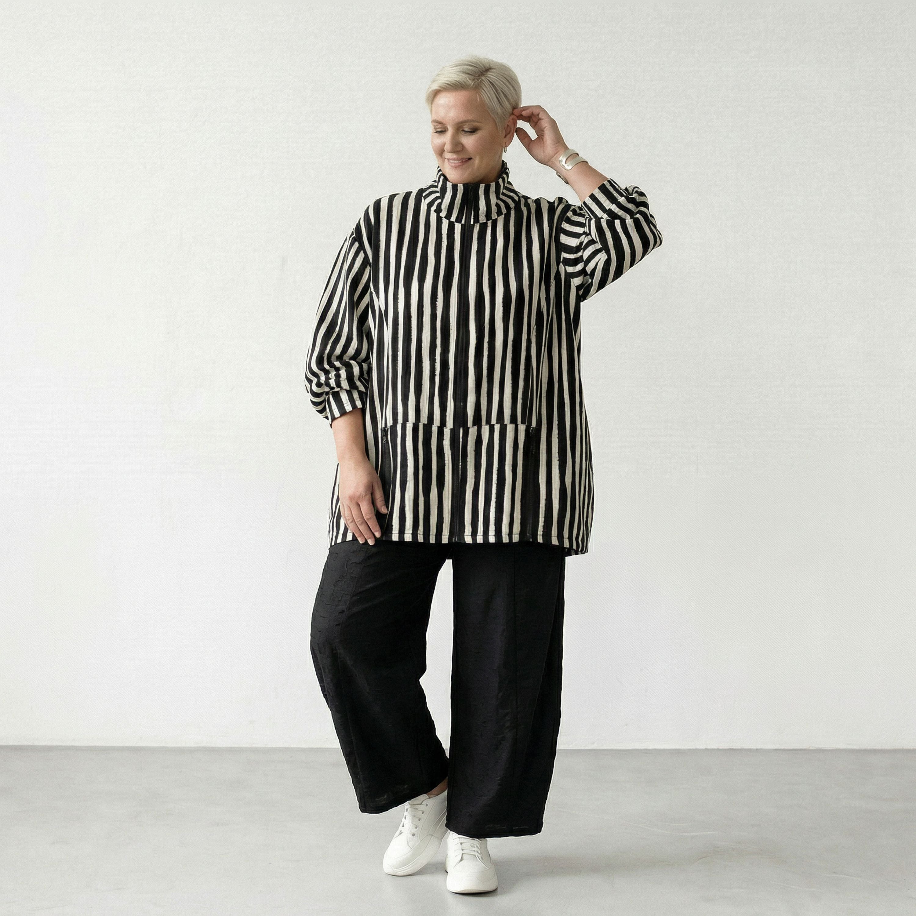 AKH 6927 Trousers, Black