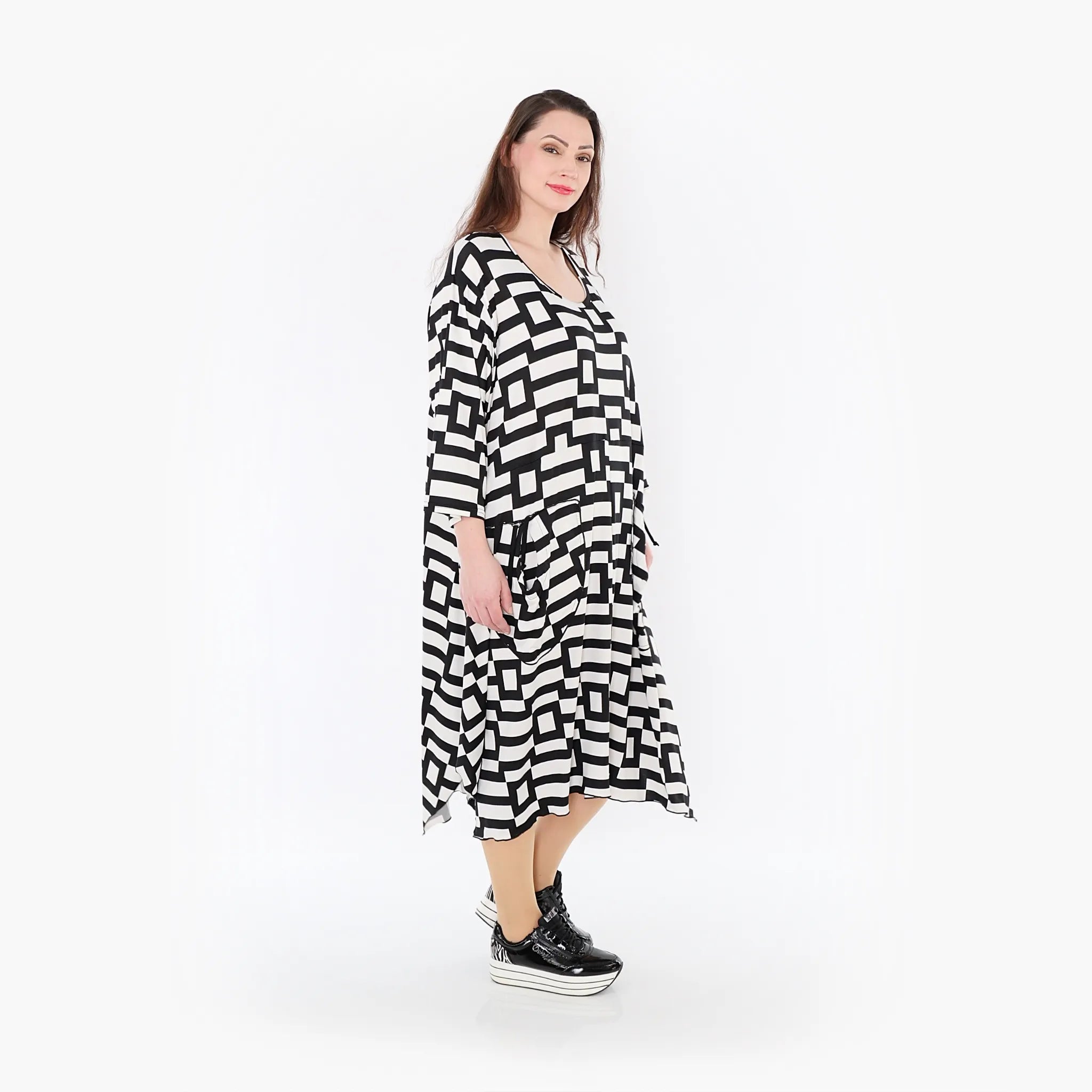 AKH 6025 Dress, White-Black