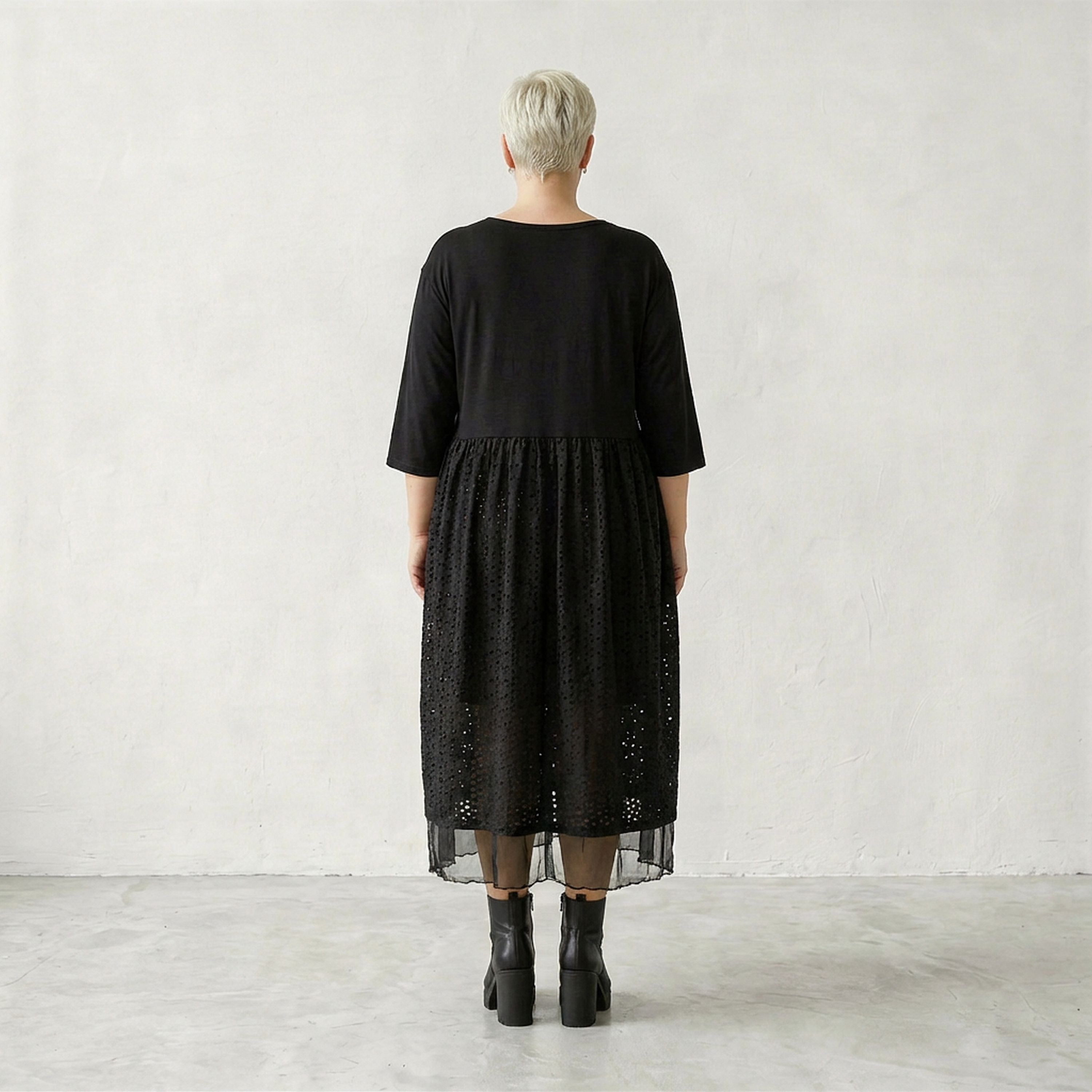 Robe AKH 6948, noire