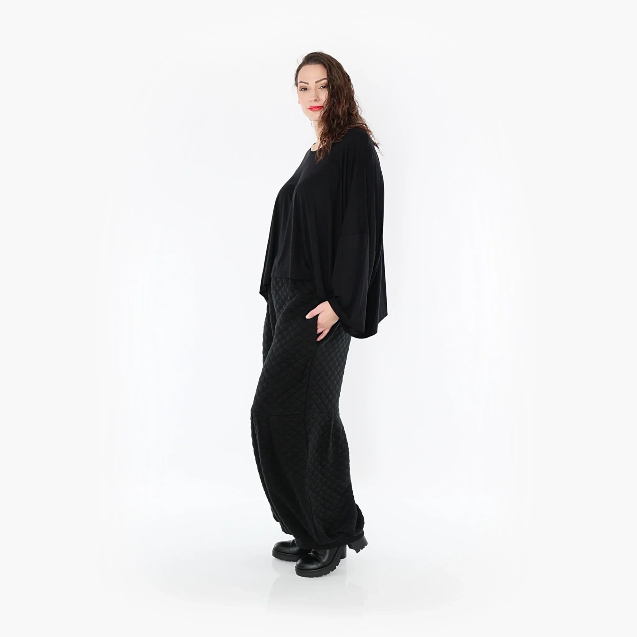 AKH 6974 Trousers, Black