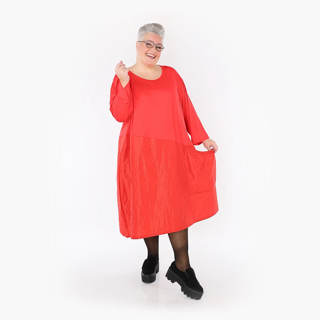 Robe AKH 7016, rouge