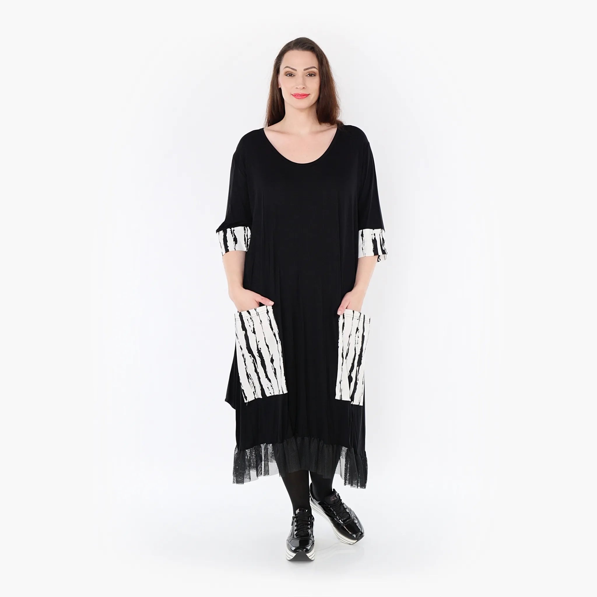 AKH 5909 Dress, White-Black