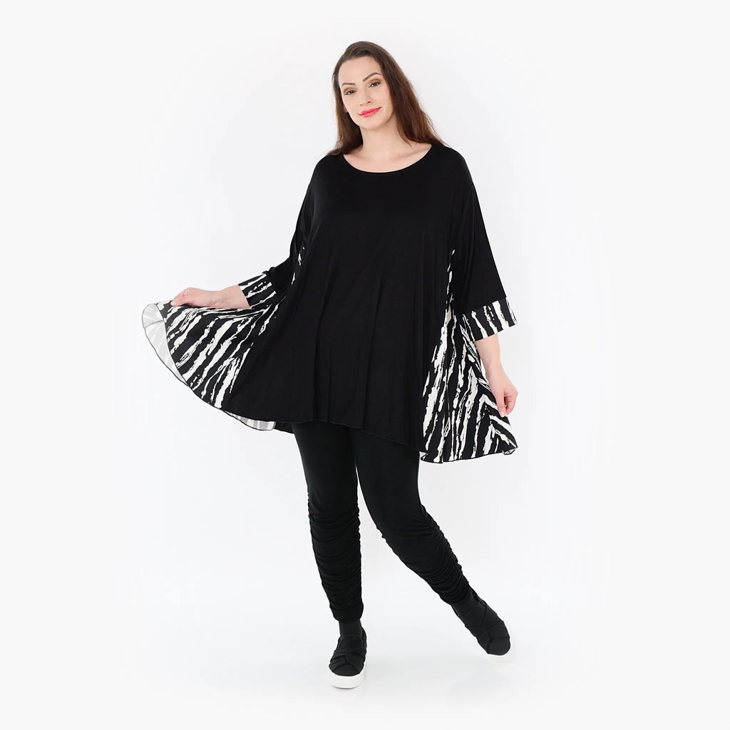 AKH 593 Big Shirt, Black and White