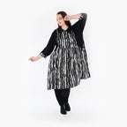 AKH 6899 Blouse, Black and White