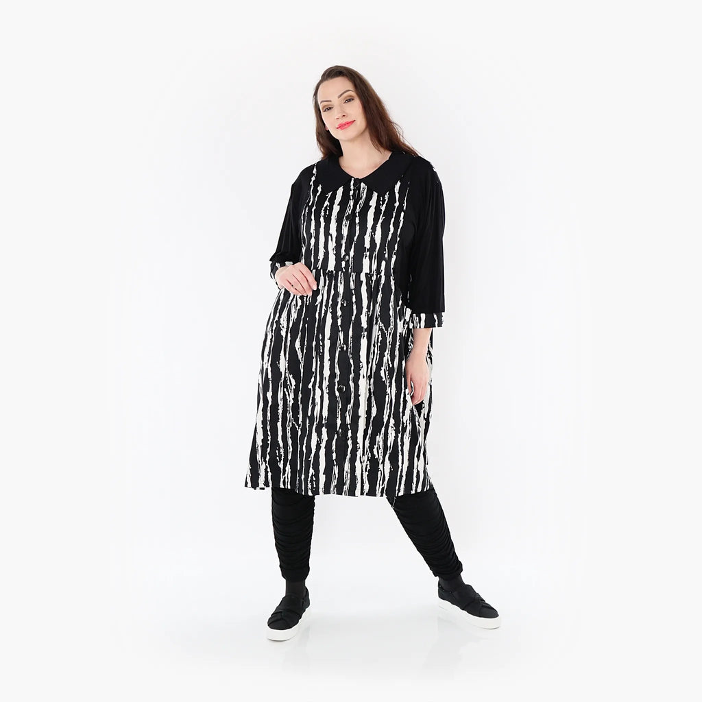 AKH 6899 Blouse, Black and White