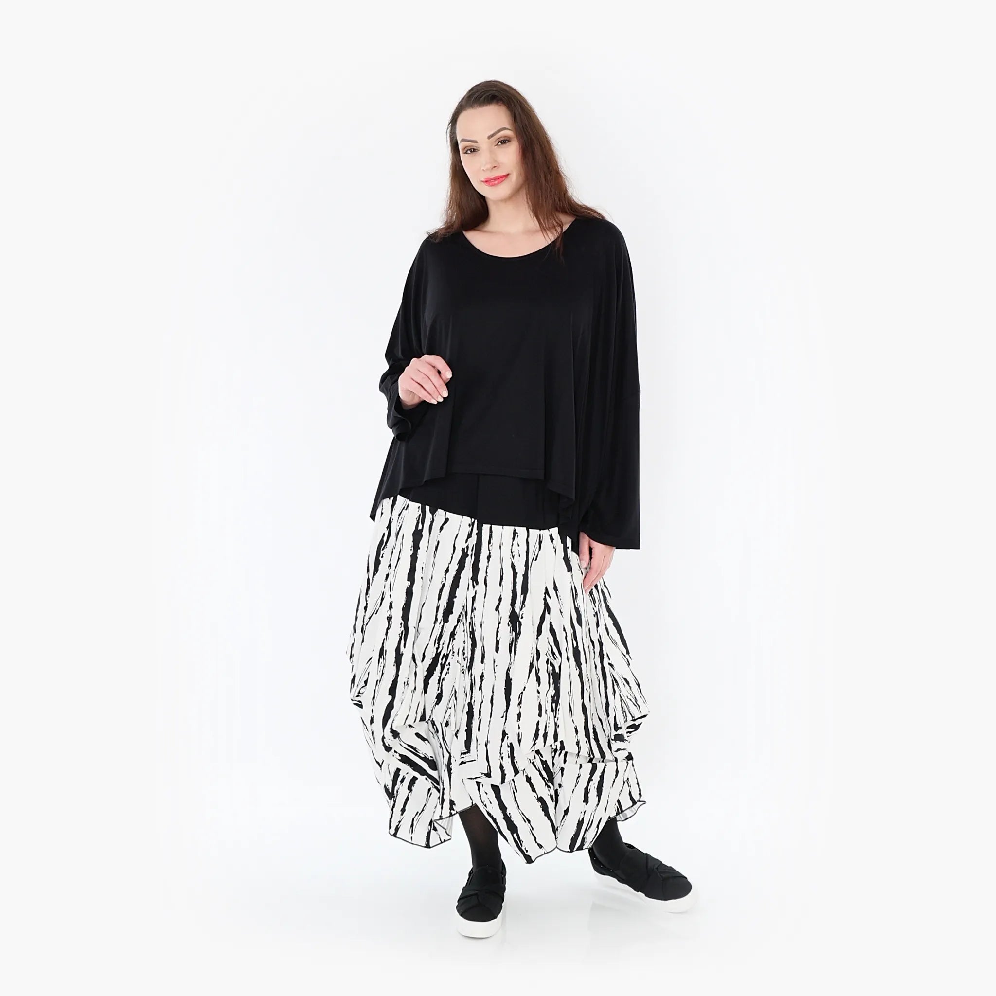 Jupe AKH 7559, blanc-noir