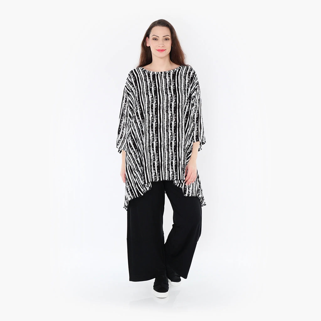 AKH 593 Big Shirt, Black and White