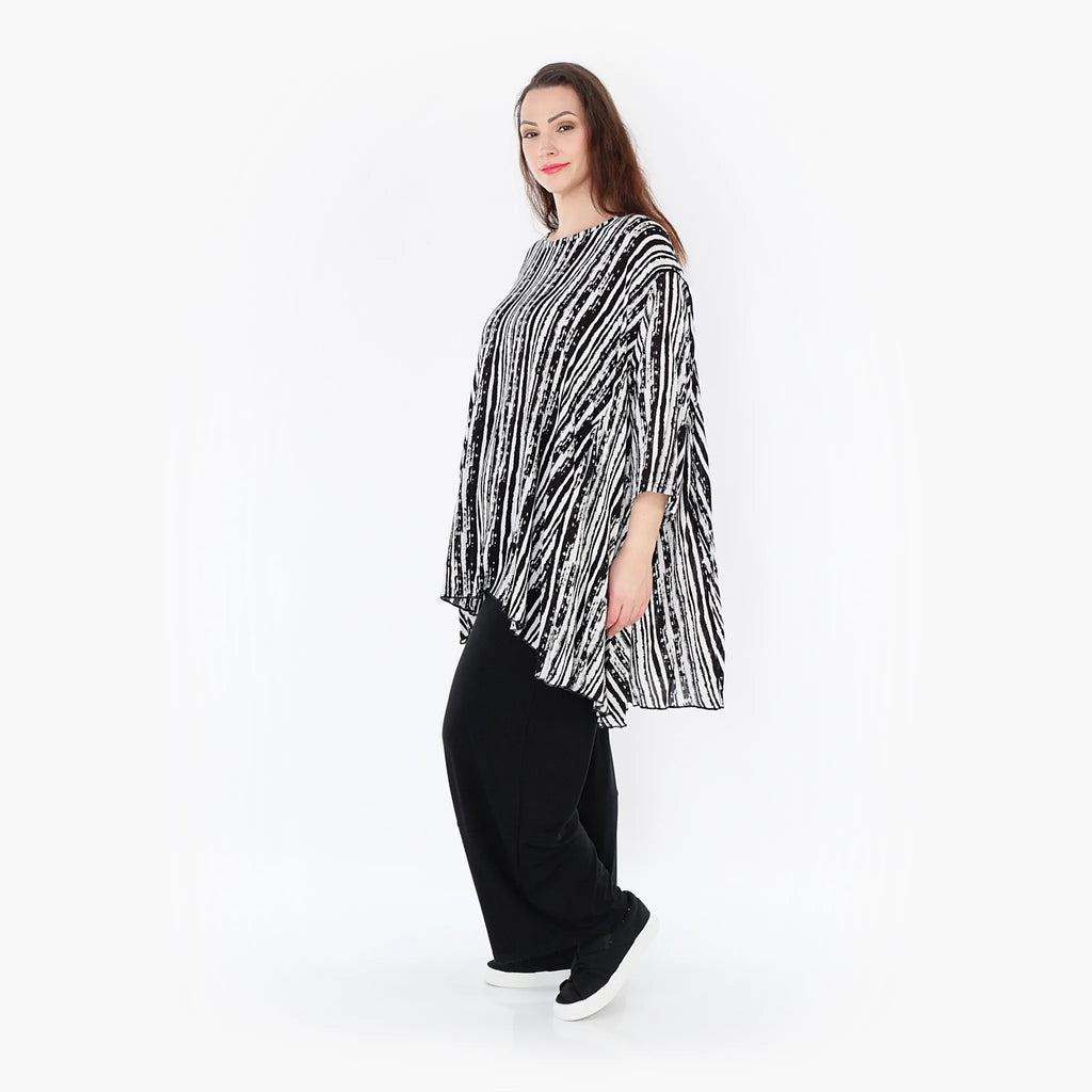AKH 593 Big Shirt, Black and White