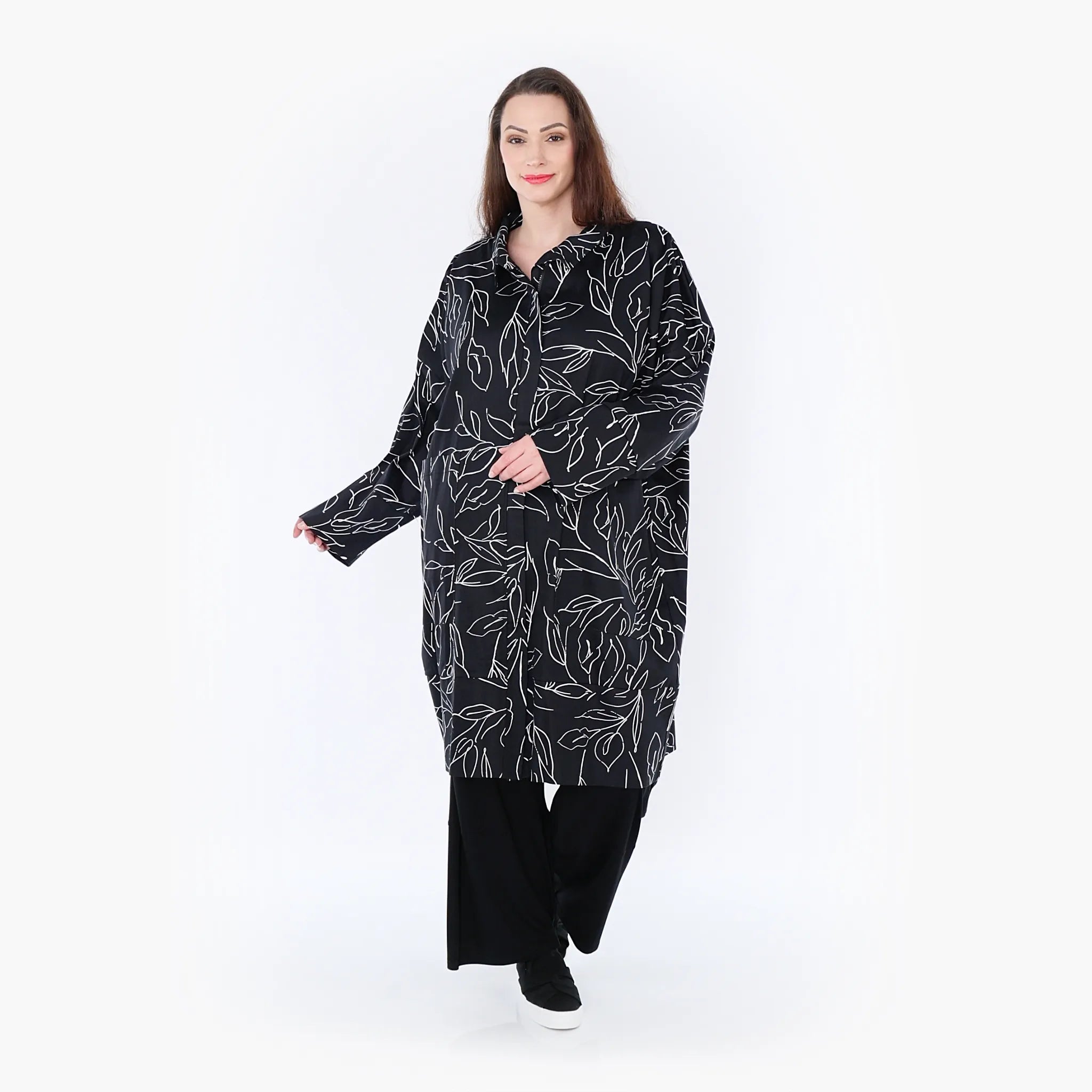 AKH 6693 Coat, Black and White