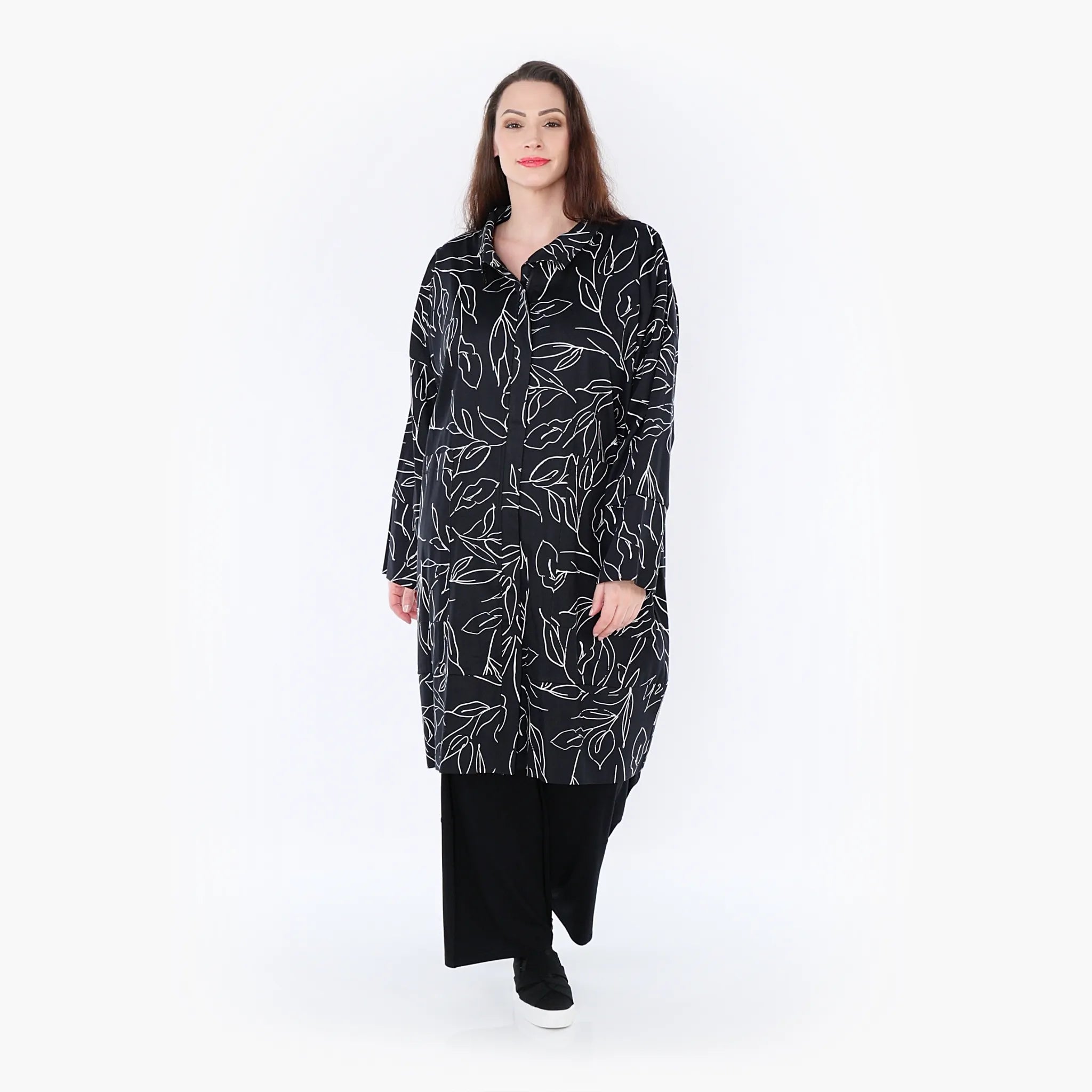 AKH 6693 Coat, Black and White