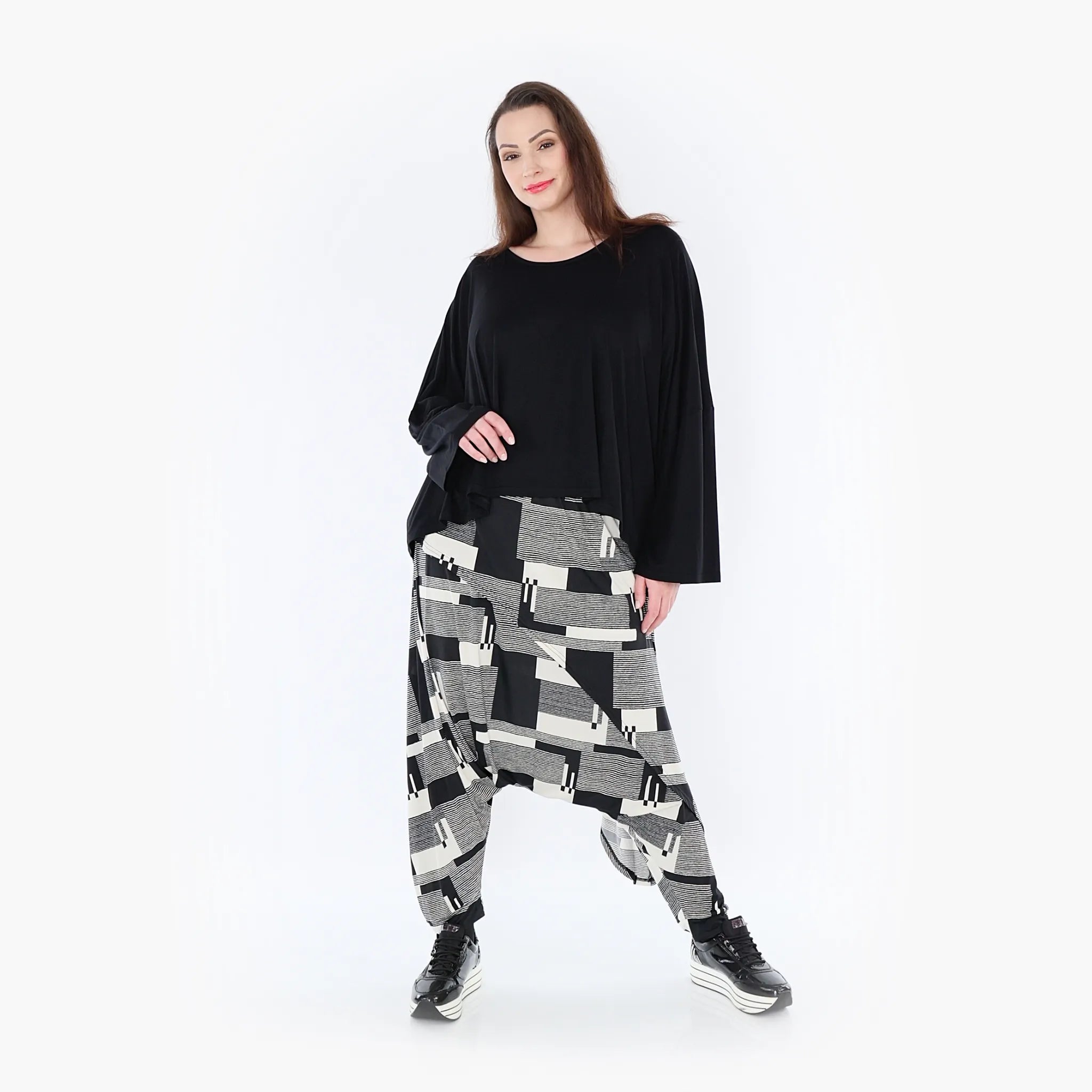 AKH 6992 Trousers, Black-Ecru