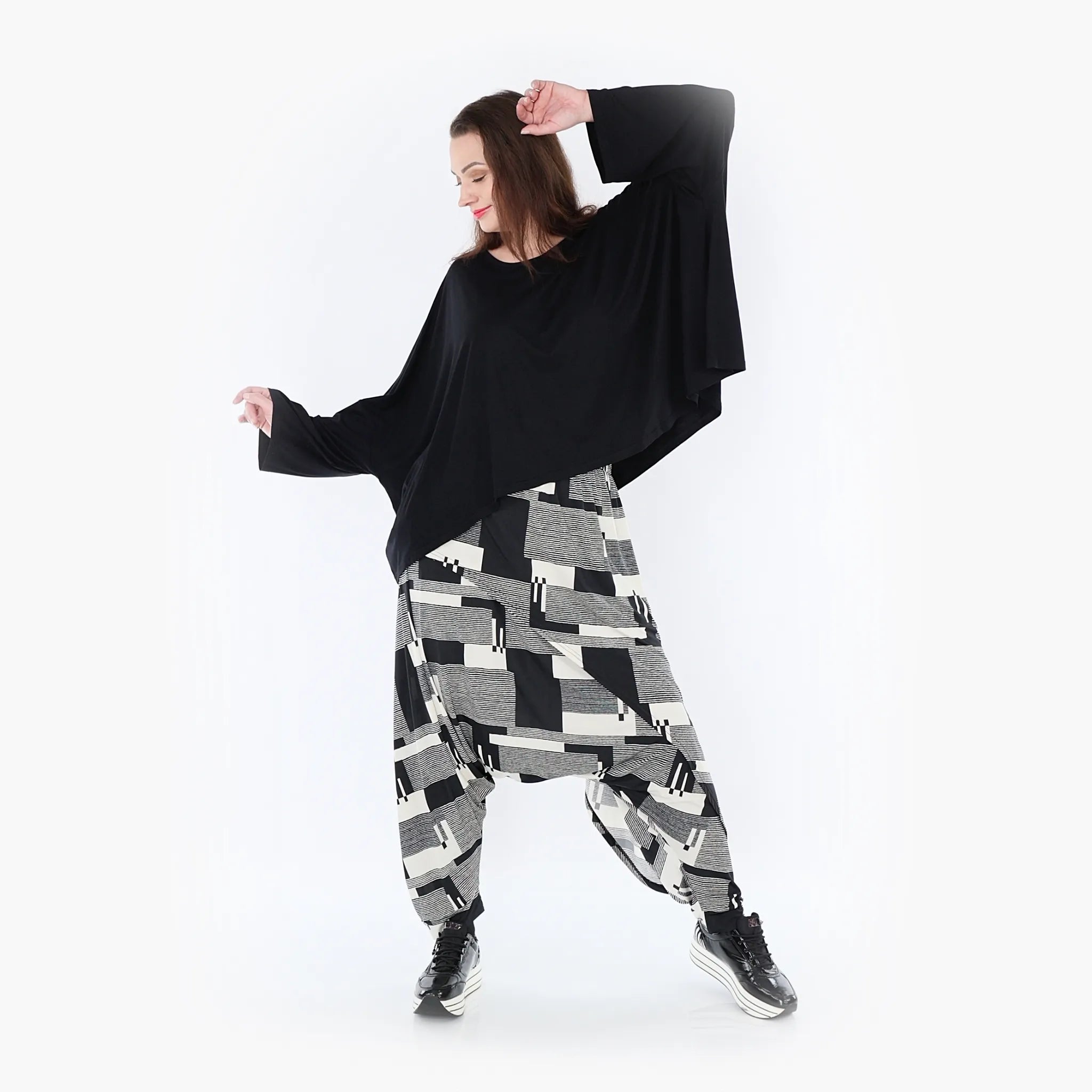AKH 6992 Trousers, Black-Ecru