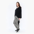 AKH 6992 Trousers, Black-Ecru