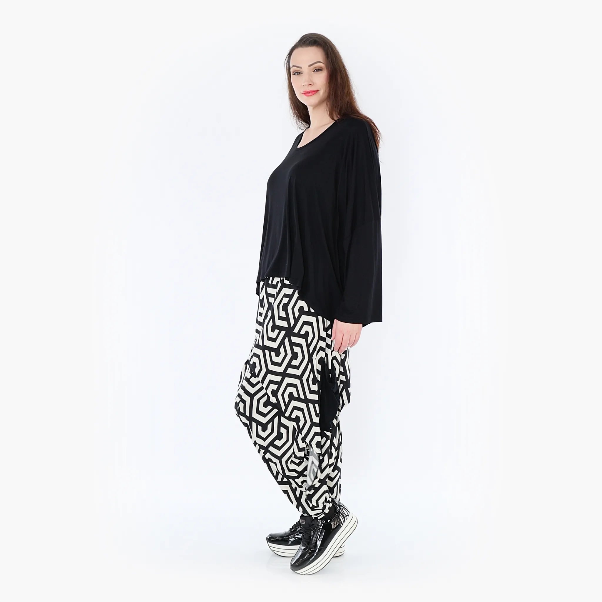 AKH 6992 Trousers, Black-Ecru