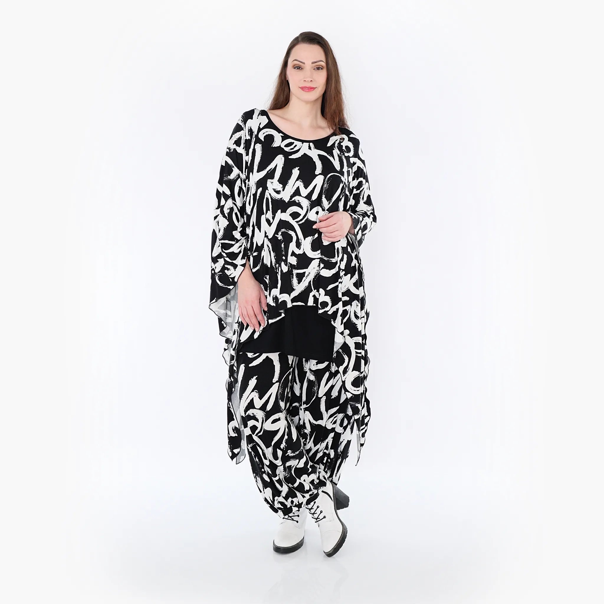 AKH 7026 Big Shirt, Black and White