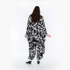 AKH 7026 Big Shirt, Black and White