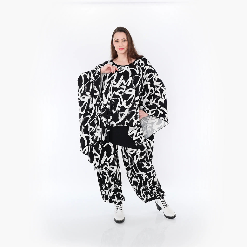 AKH 7026 Big Shirt, Black and White