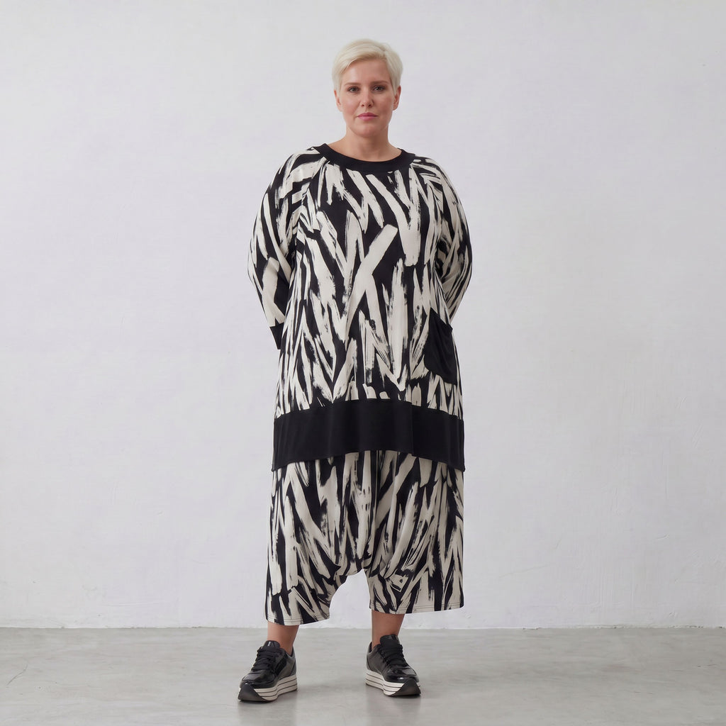 AKH 7021 Big Shirt, White-Black