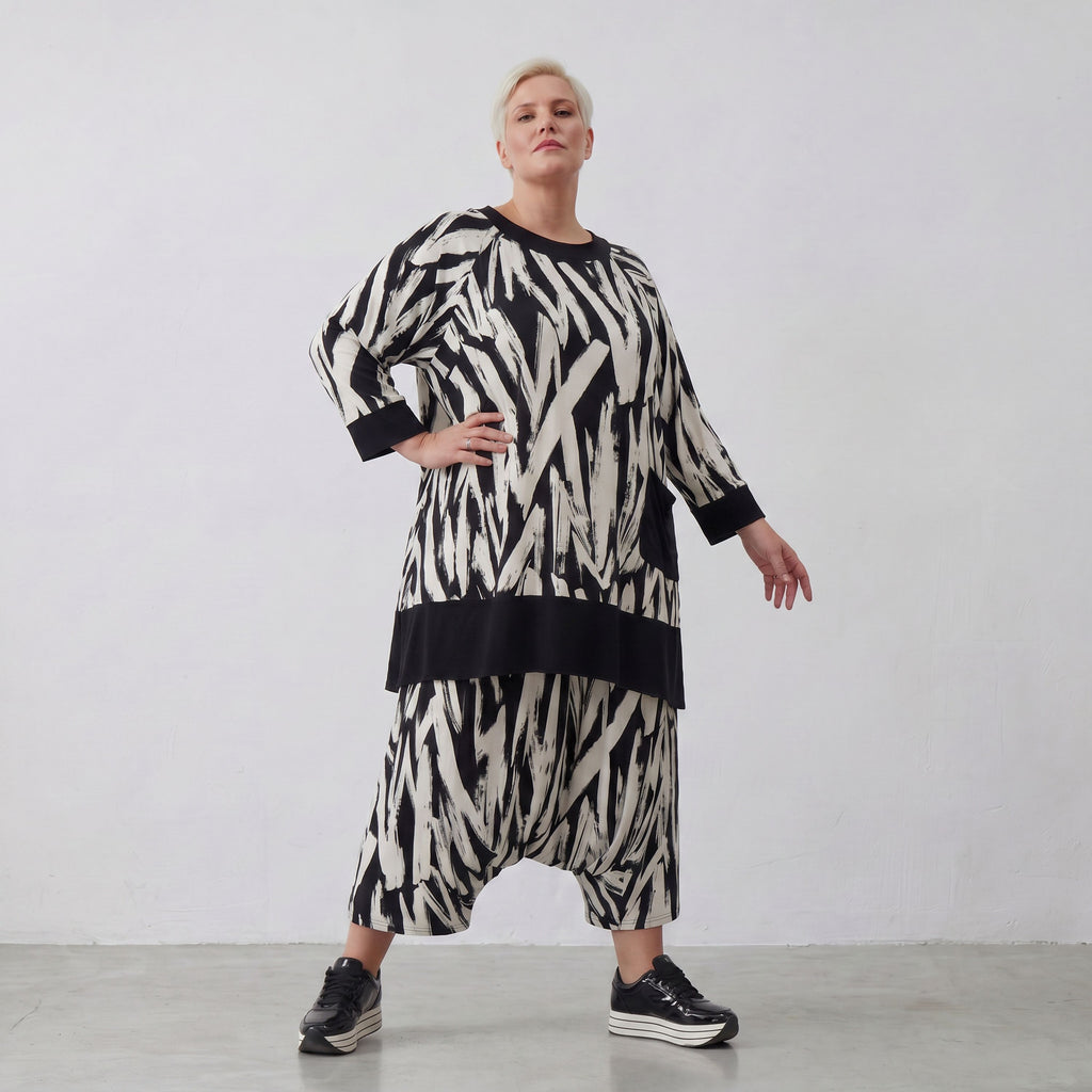 AKH 7021 Big Shirt, White-Black