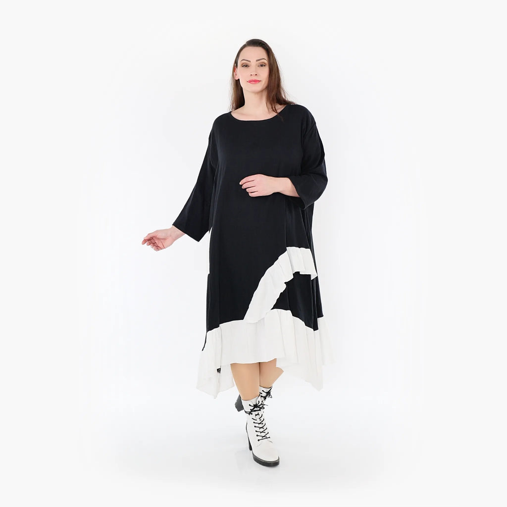 AKH 7024 Dress, Black and White
