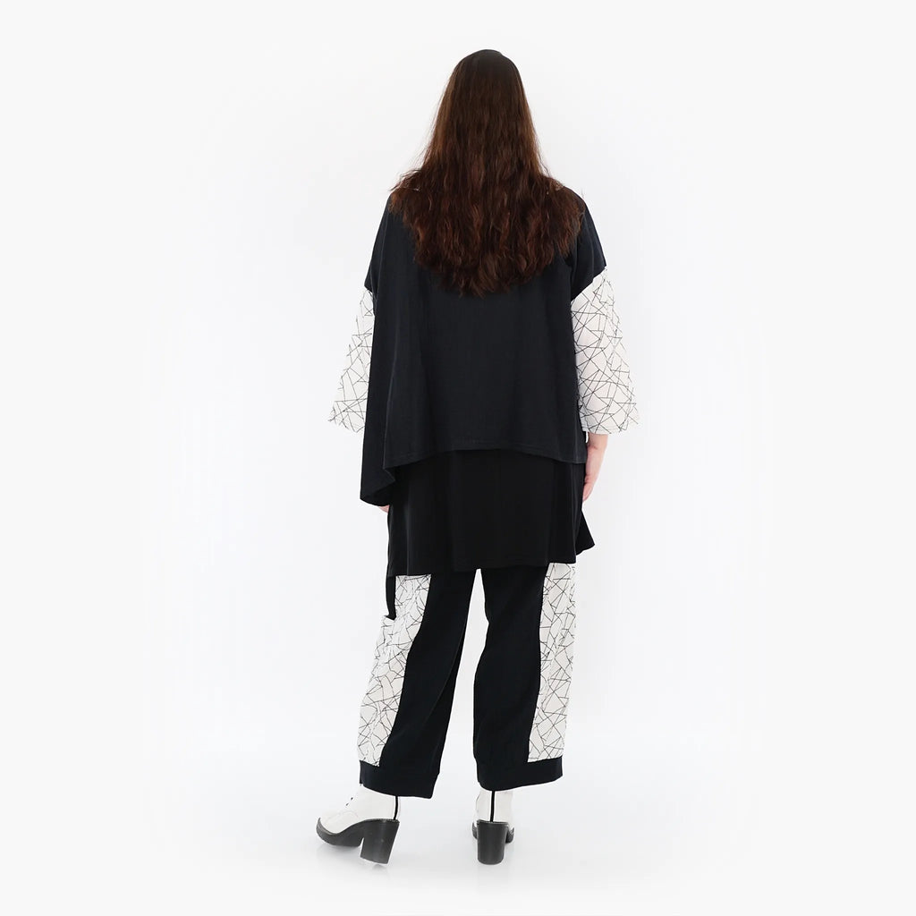 AKH 7025 Jacket, Black and White