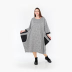 Robe AKH 2088, noire et blanche