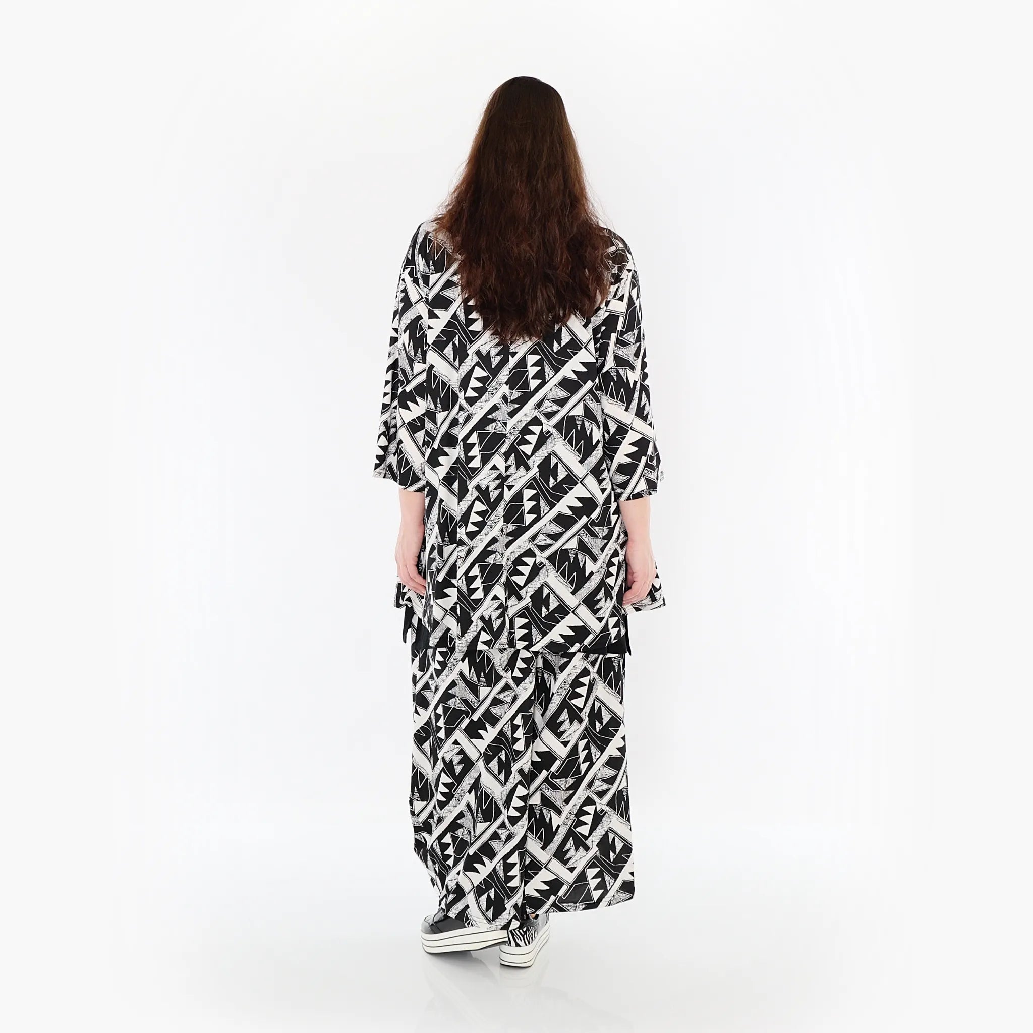 Chemise grande taille AKH Fashion 1892, noire et blanche