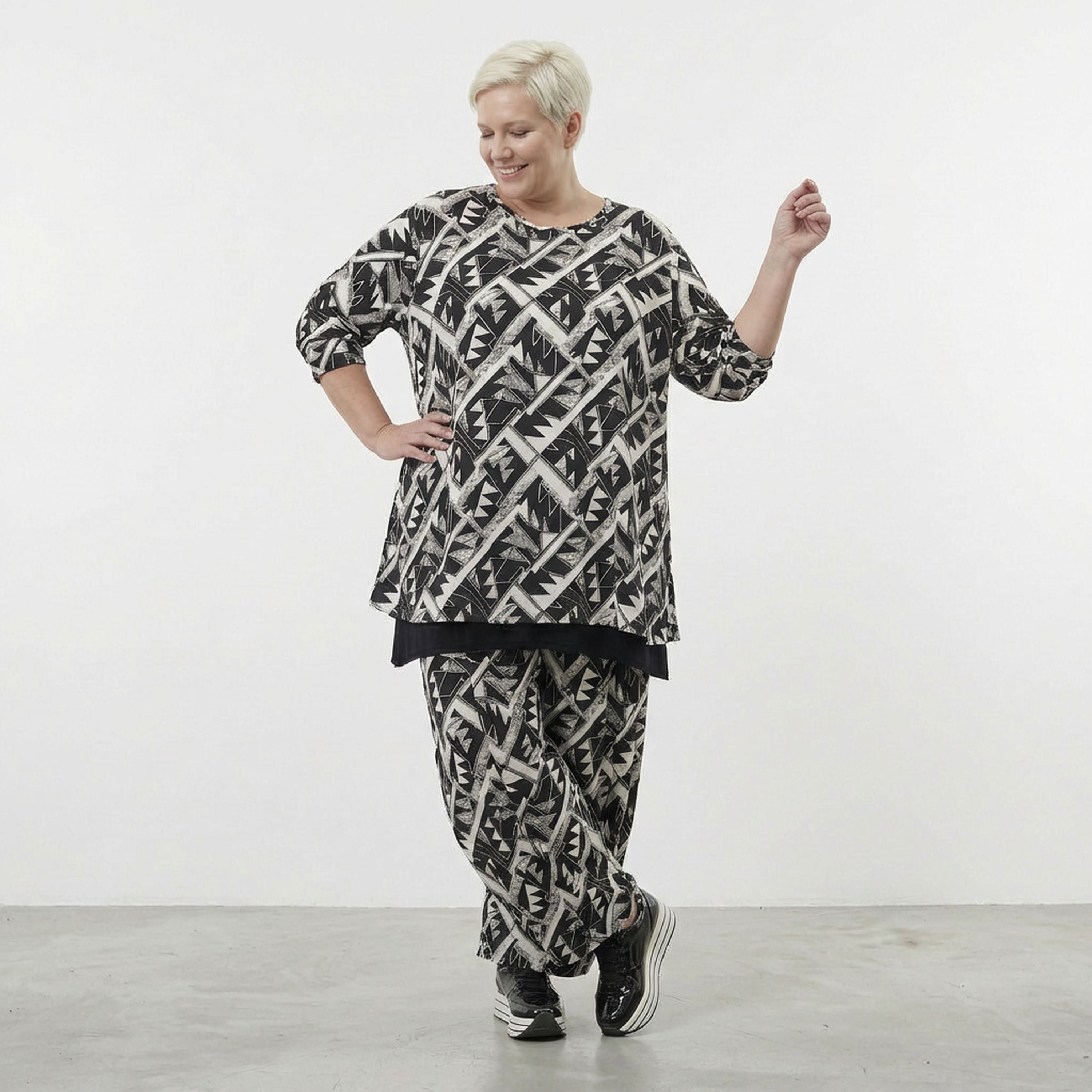 AKH Fashion Shirt 1892 Ripple, Schwarz/Weiß