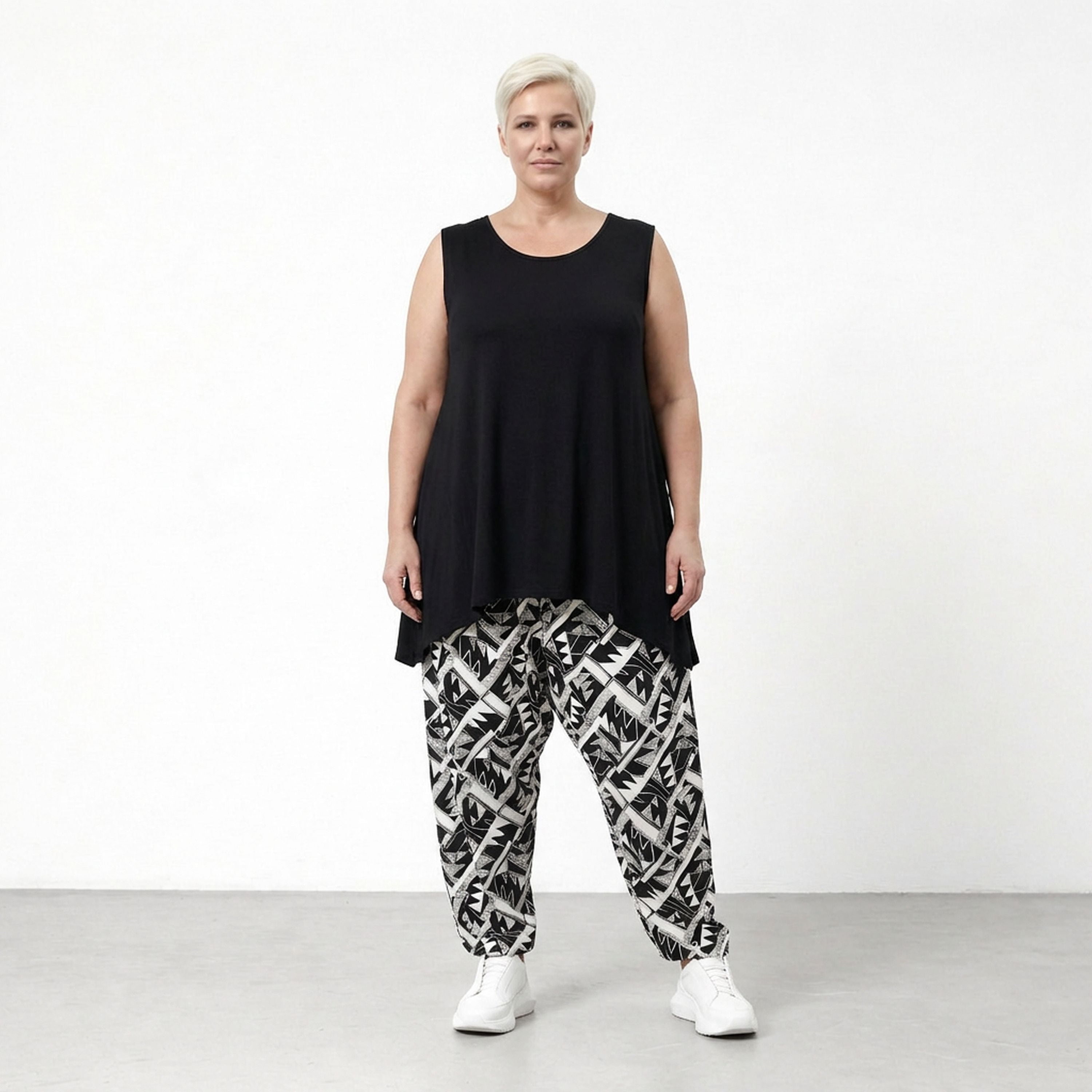 AKH Fashion 6813 Trousers, Black and White