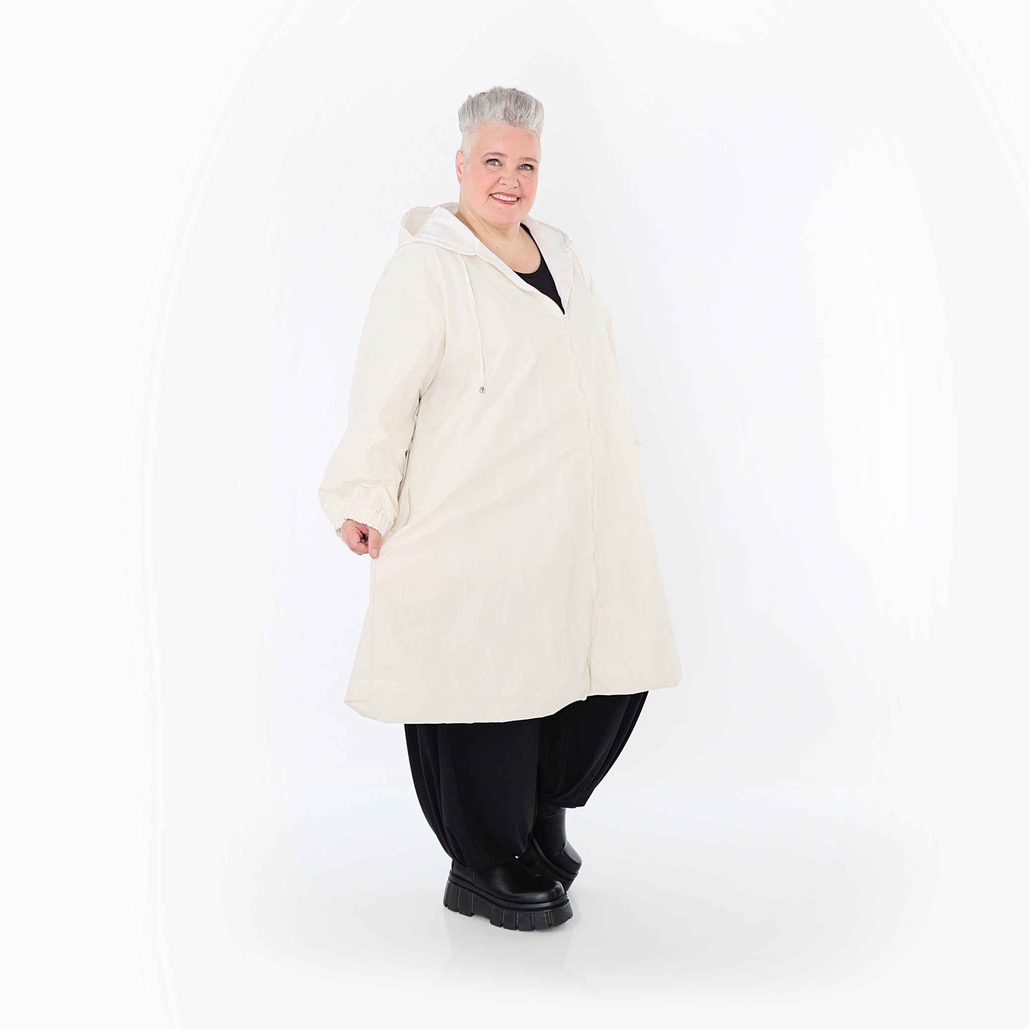 AKH Fashion 7102 coat, off-white