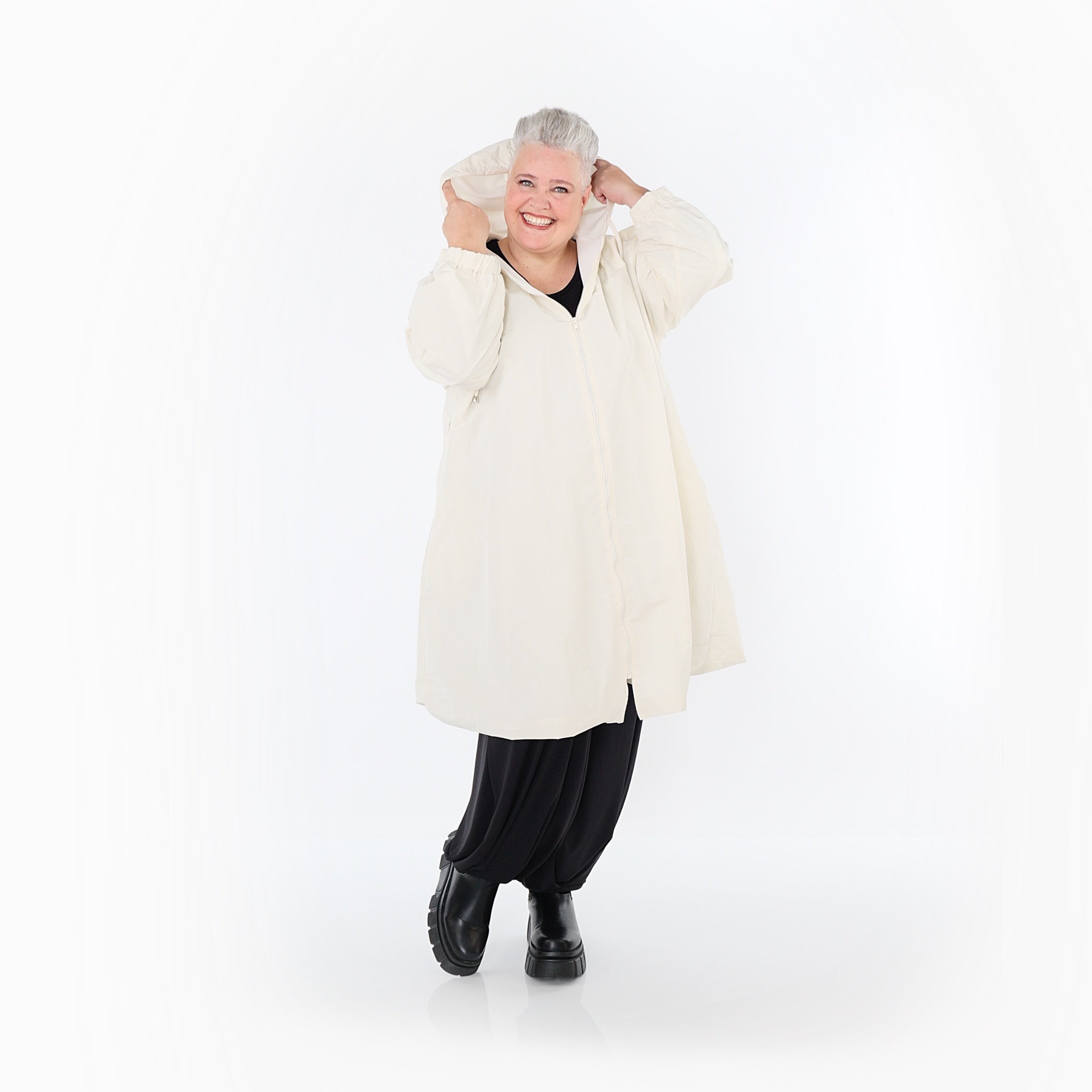 AKH Fashion 7102 coat, off-white