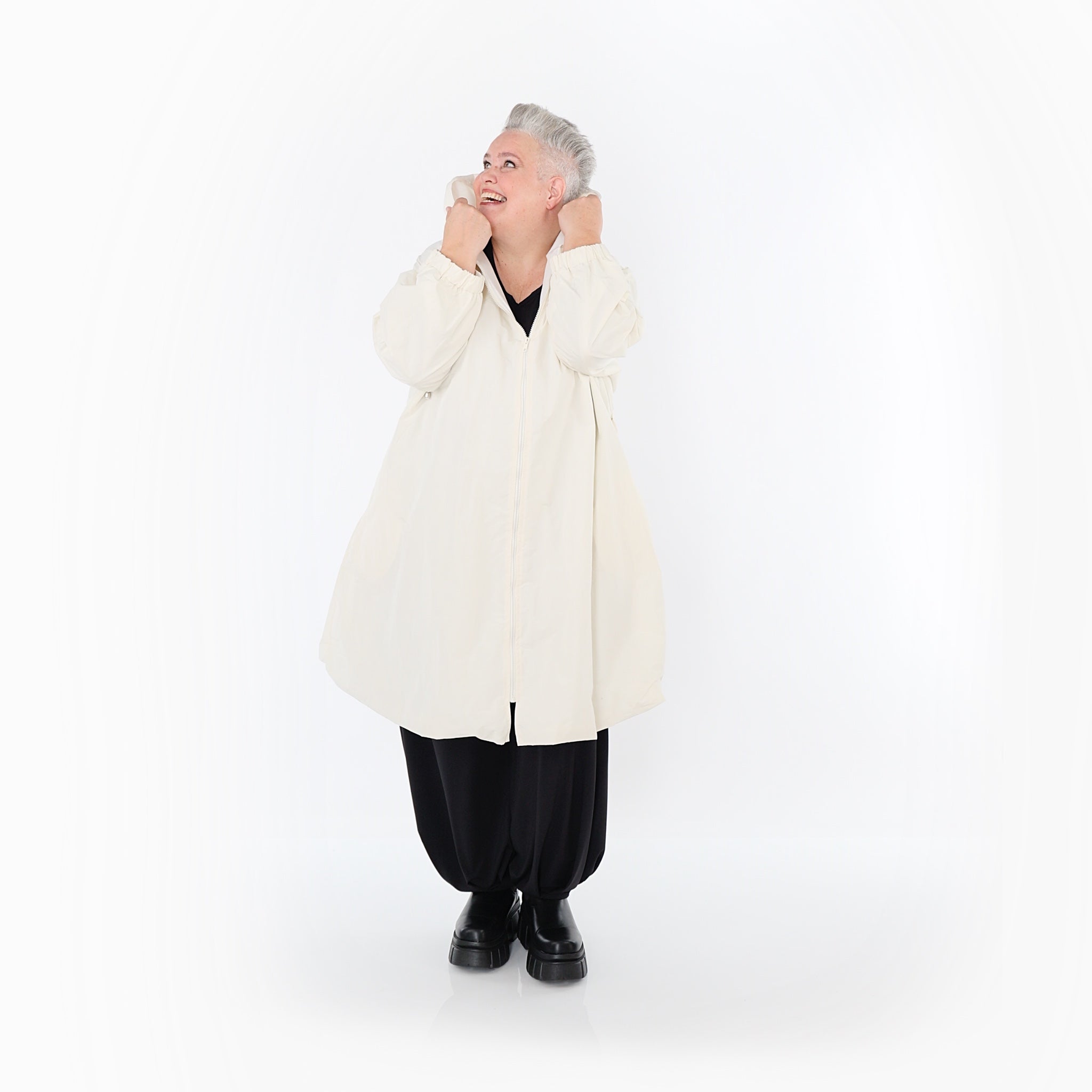 AKH Fashion 7102 coat, off-white