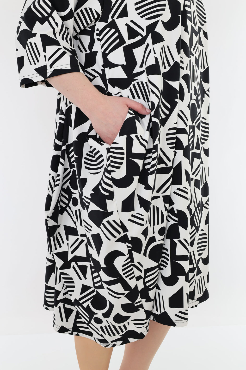 AKH Fashion 7198 Dress, White-Black