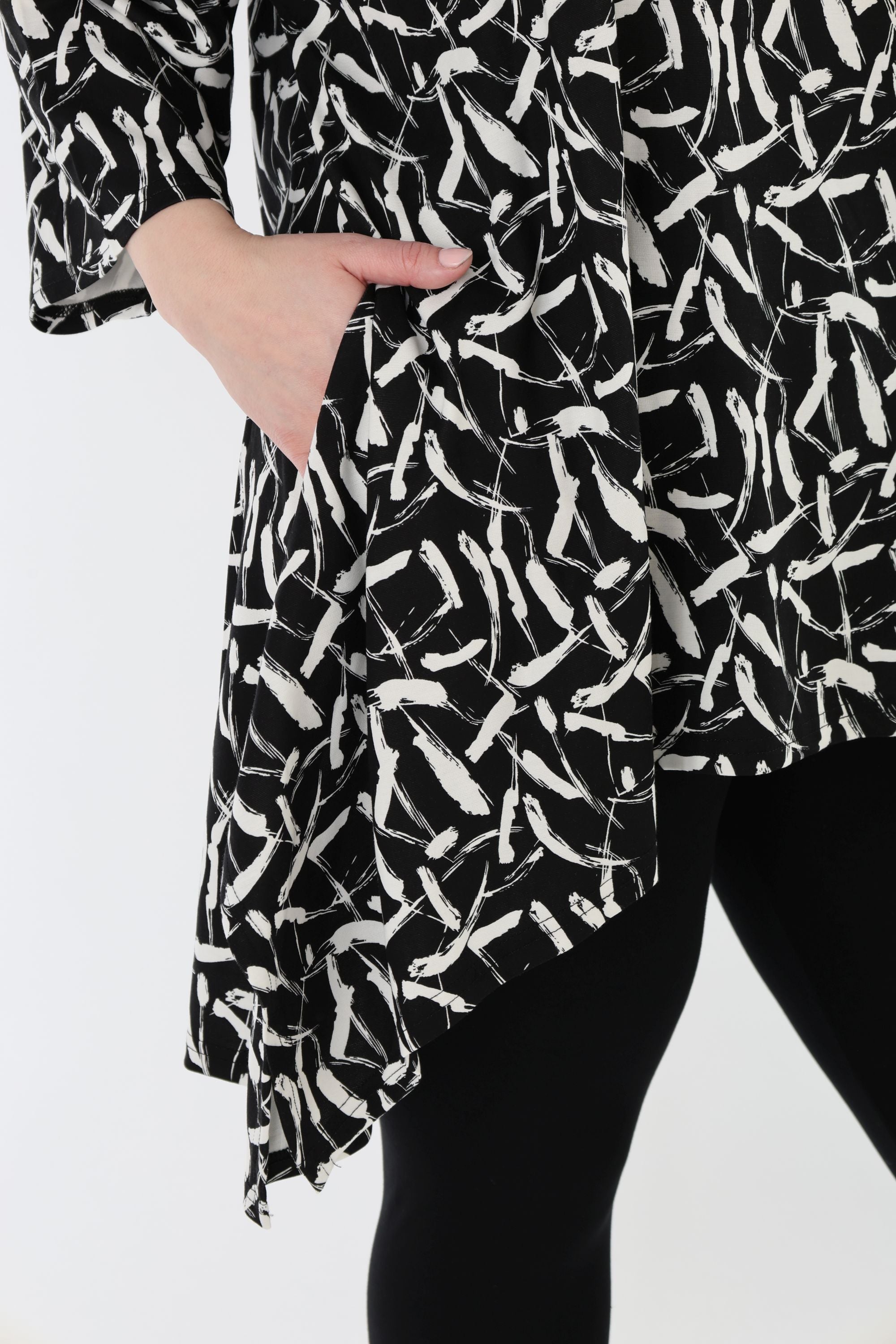 AKH Fashion 6809 Big Shirt, Black-White