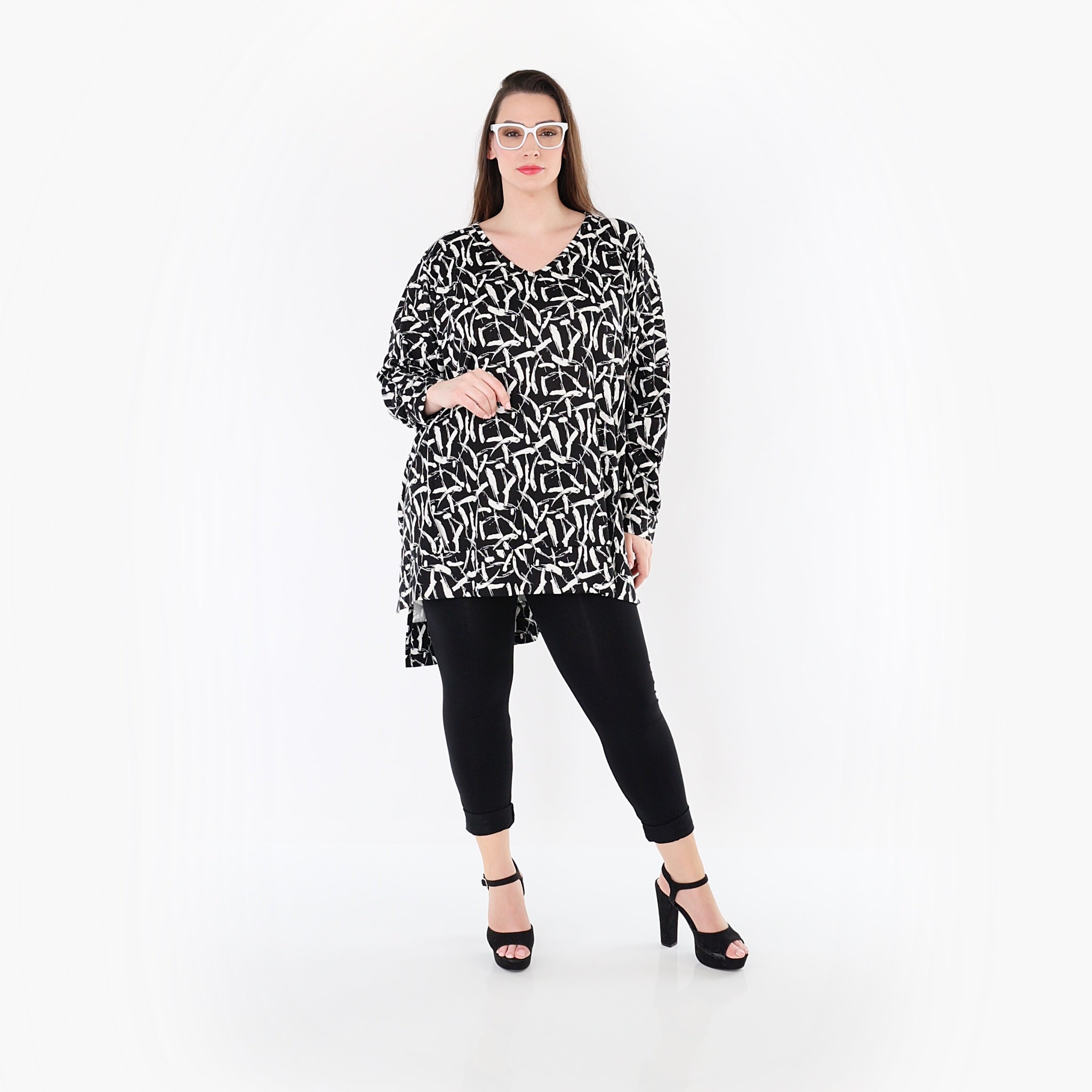 AKH Fashion 7718 Big Shirt, Black-White