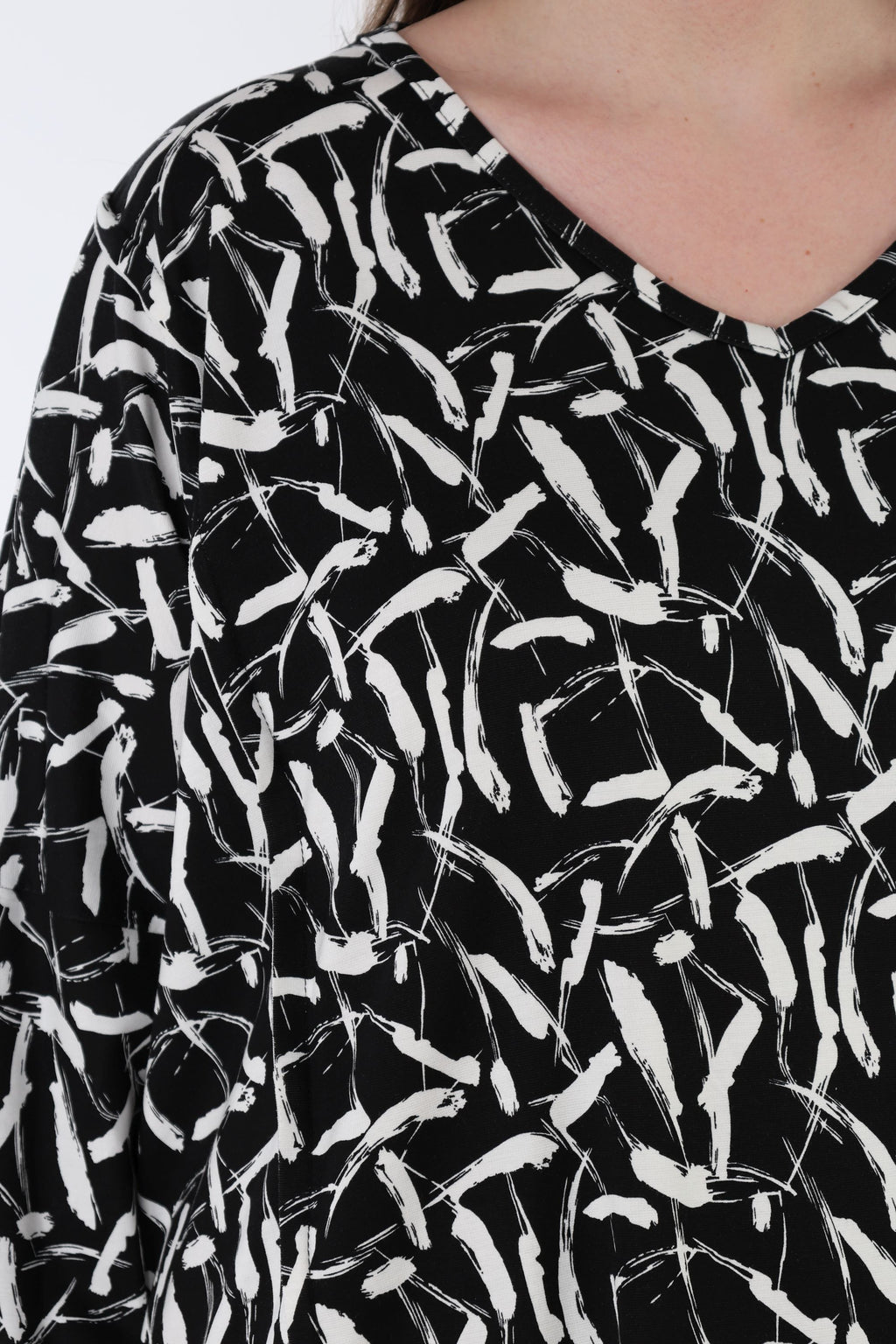 AKH Fashion 7718 Big Shirt, Black-White