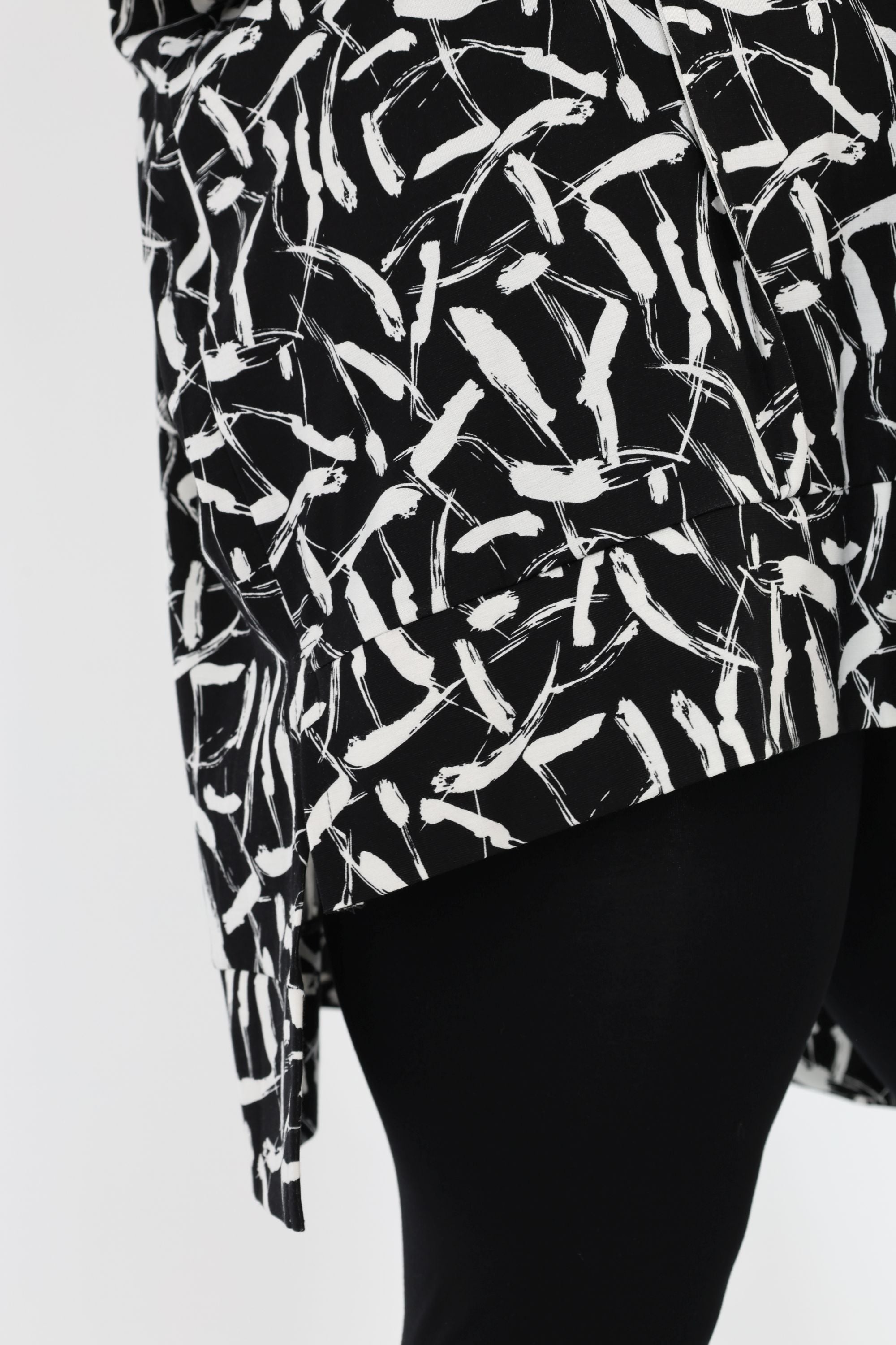 AKH Fashion 7718 Big Shirt, Black-White