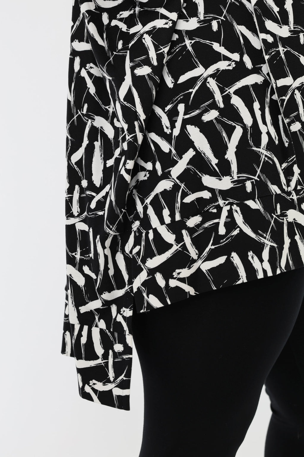 AKH Fashion 7718 Big Shirt, Black-White