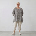 AKH Fashion 593 Big Shirt, Grau-Ecru