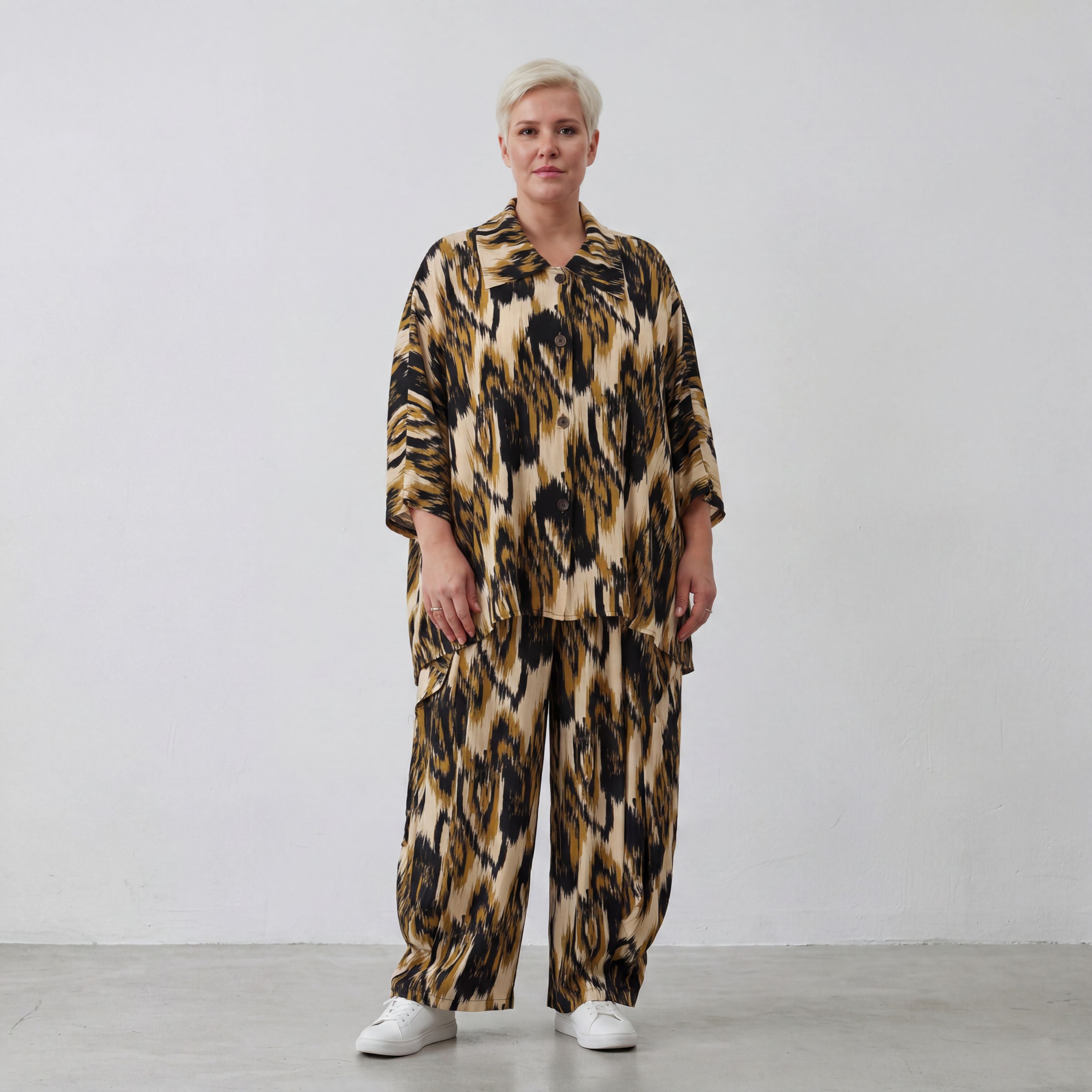 AKH Fashion Bluse 7092 Savannah, Schwarz-Beige
