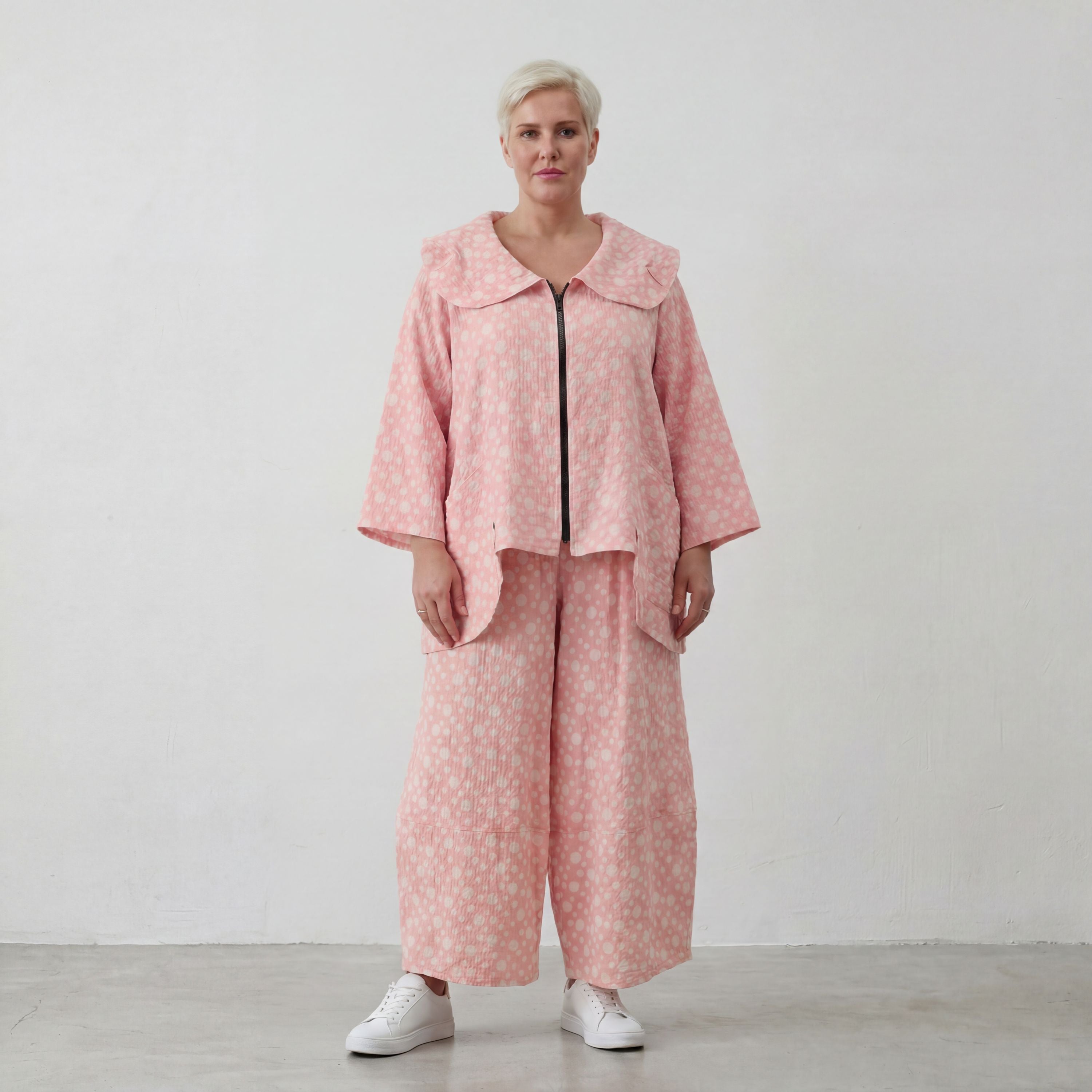 Luftige Baumwoll-Jacke in A-Linie mit Kragen in Rosa und Ecru