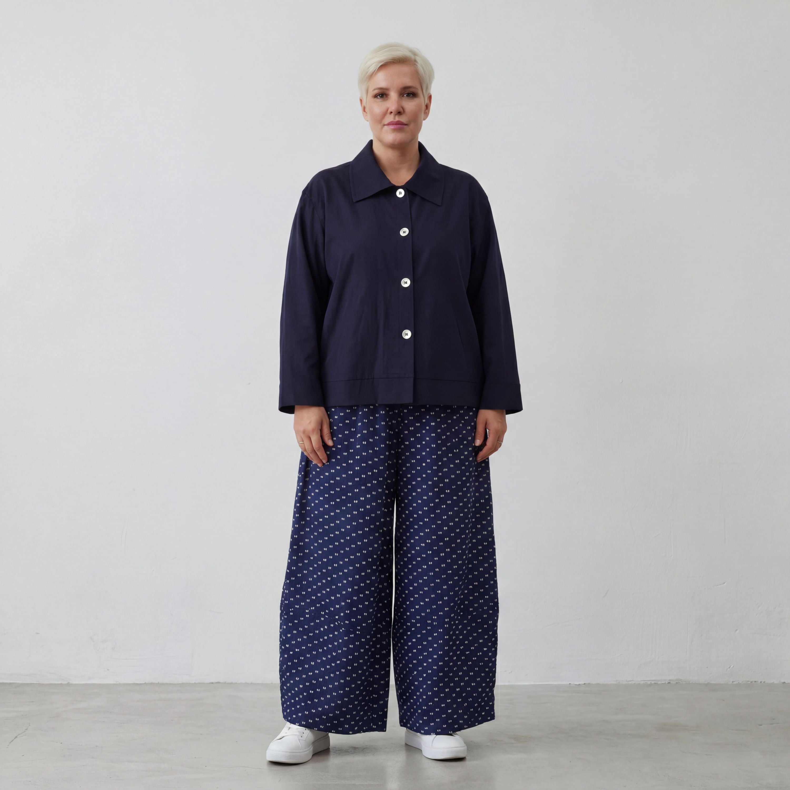 Marlene-Hose im Karomuster aus luftigem Jacquard-Stretch