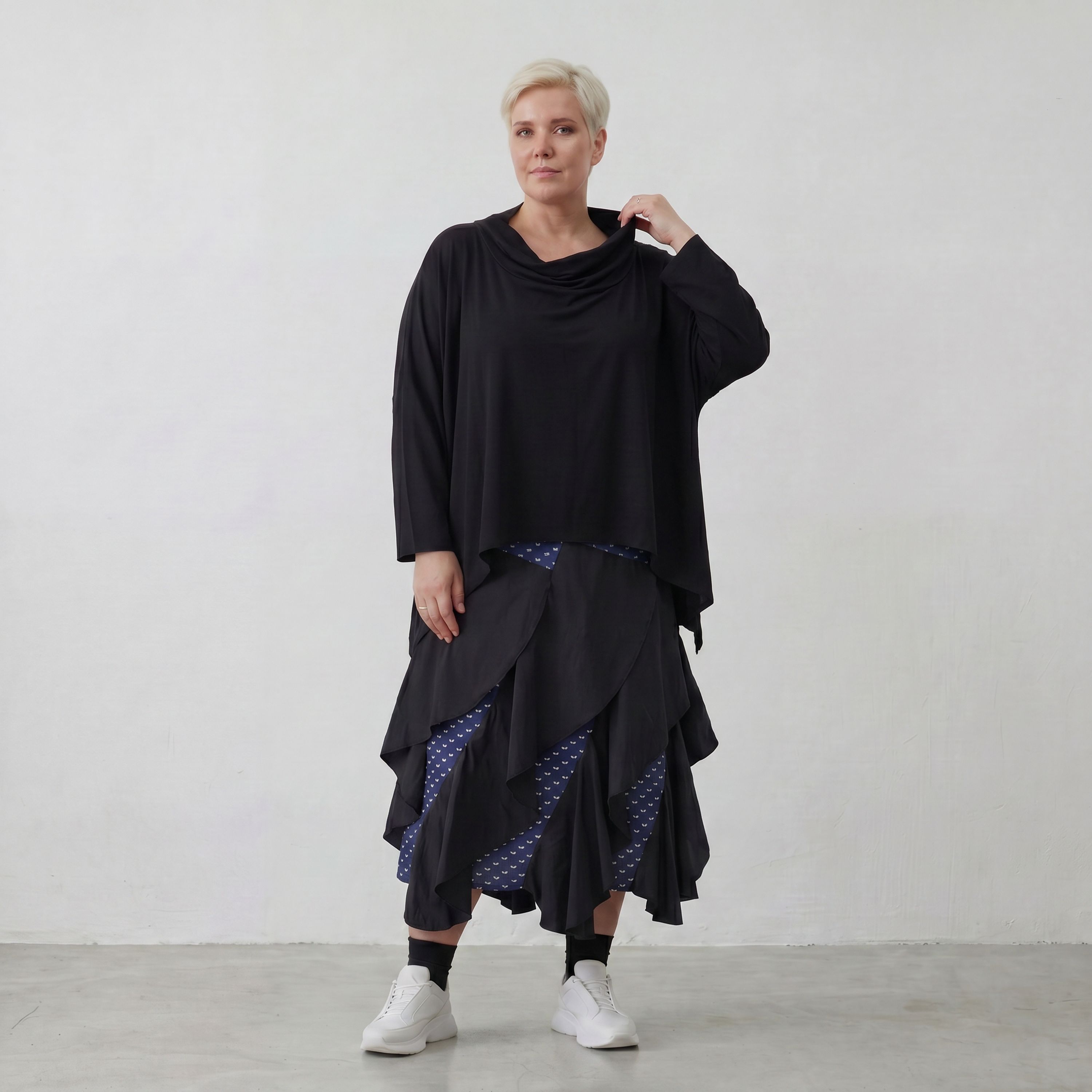 Sommerlicher Jacquard-Rock mit elastischem Bund in Karomuster