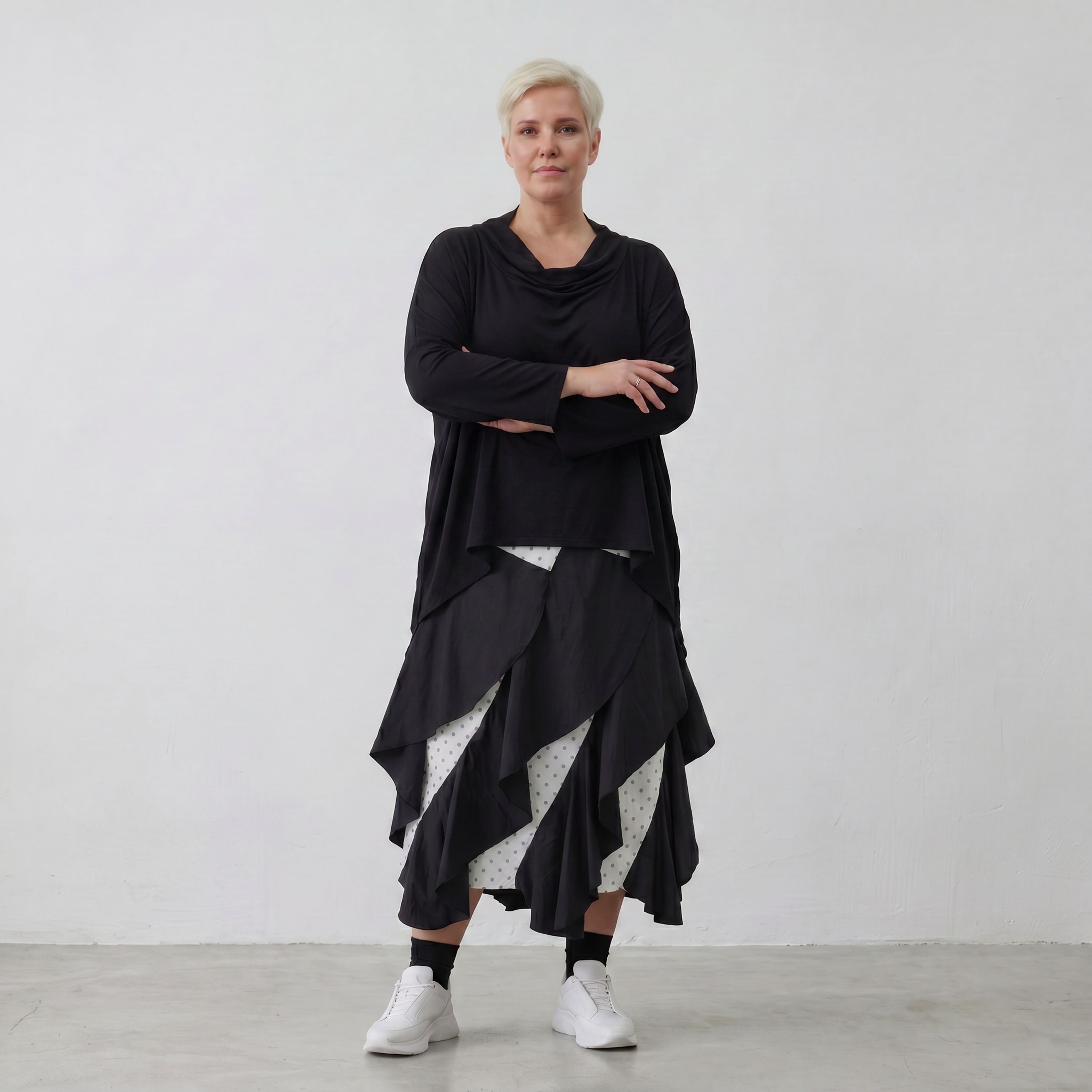 Sommerlicher Jacquard-Rock in Weiß-Schwarz mit elastischem Bund
